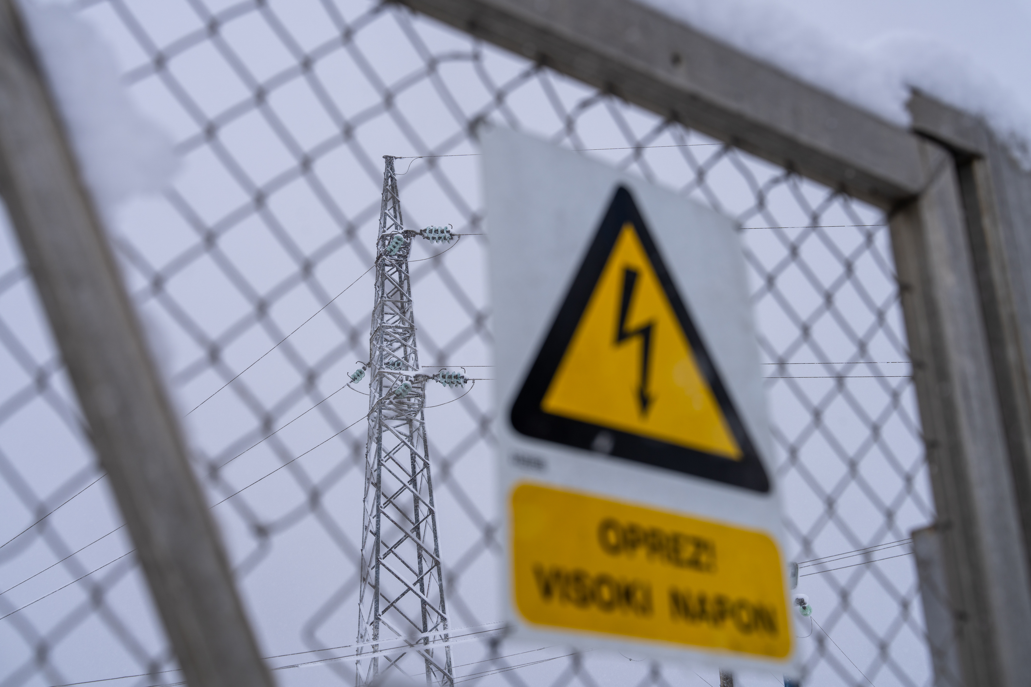 27.03.2026., Otocac - Zbog mokrog snijega koji pada dio Like je bez struje. Photo: Hrvoje Kostelac/PIXSELL