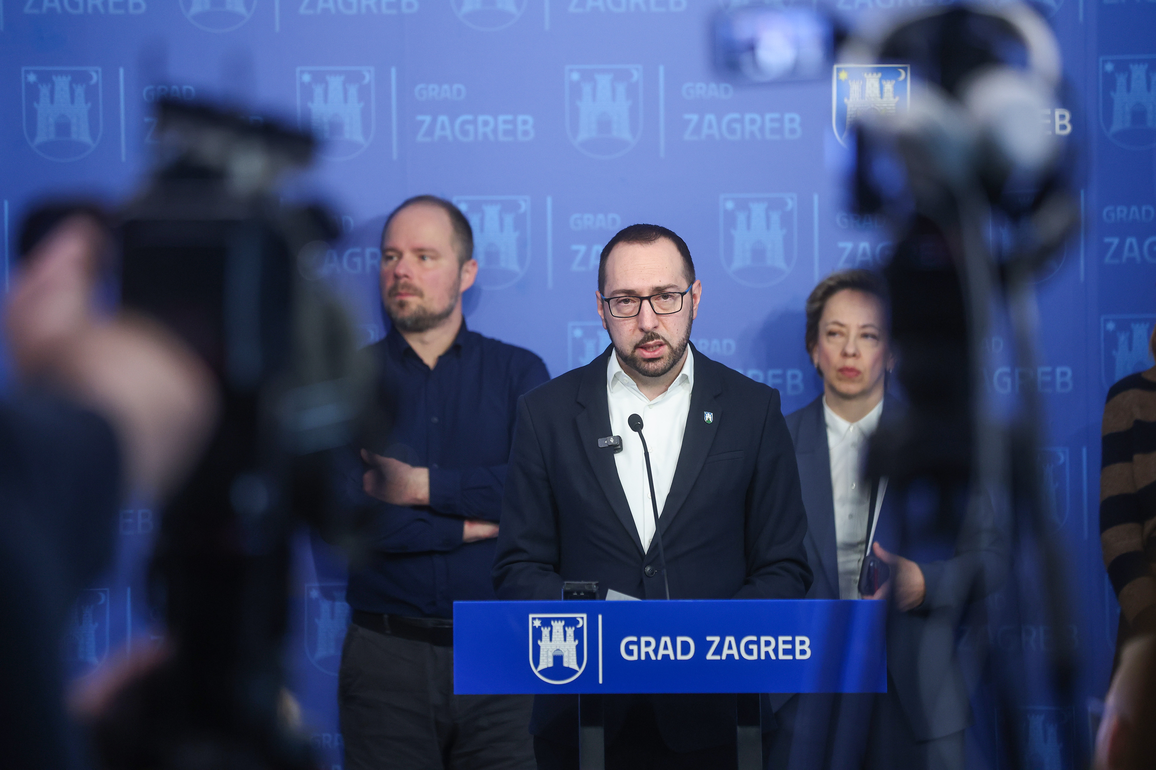 PXL_310326_149342005