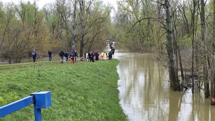 Spašavanje osoba iz Save