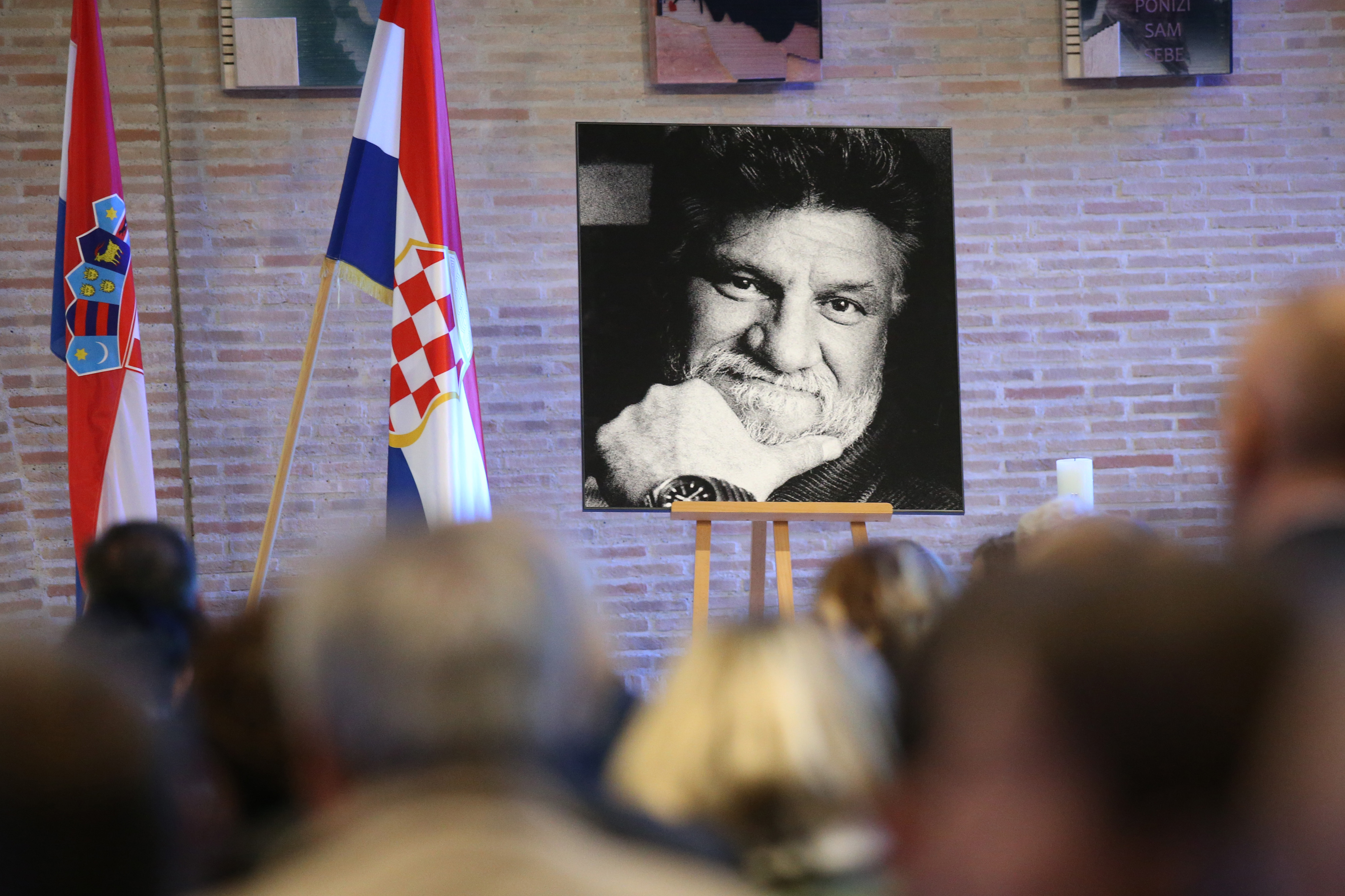 11.12.2017.,  Zagreb, Ulica don Petra Simica 1  - Misa zadusnica za preminulog generala pukovnika Slobodana Praljka u crkvi Sveta Mati Slobode na Jarunu.Misu je predvodio biskup Jure Bogdan, vojni ordinarij.rPhoto: Igor Kralj/PIXSELL