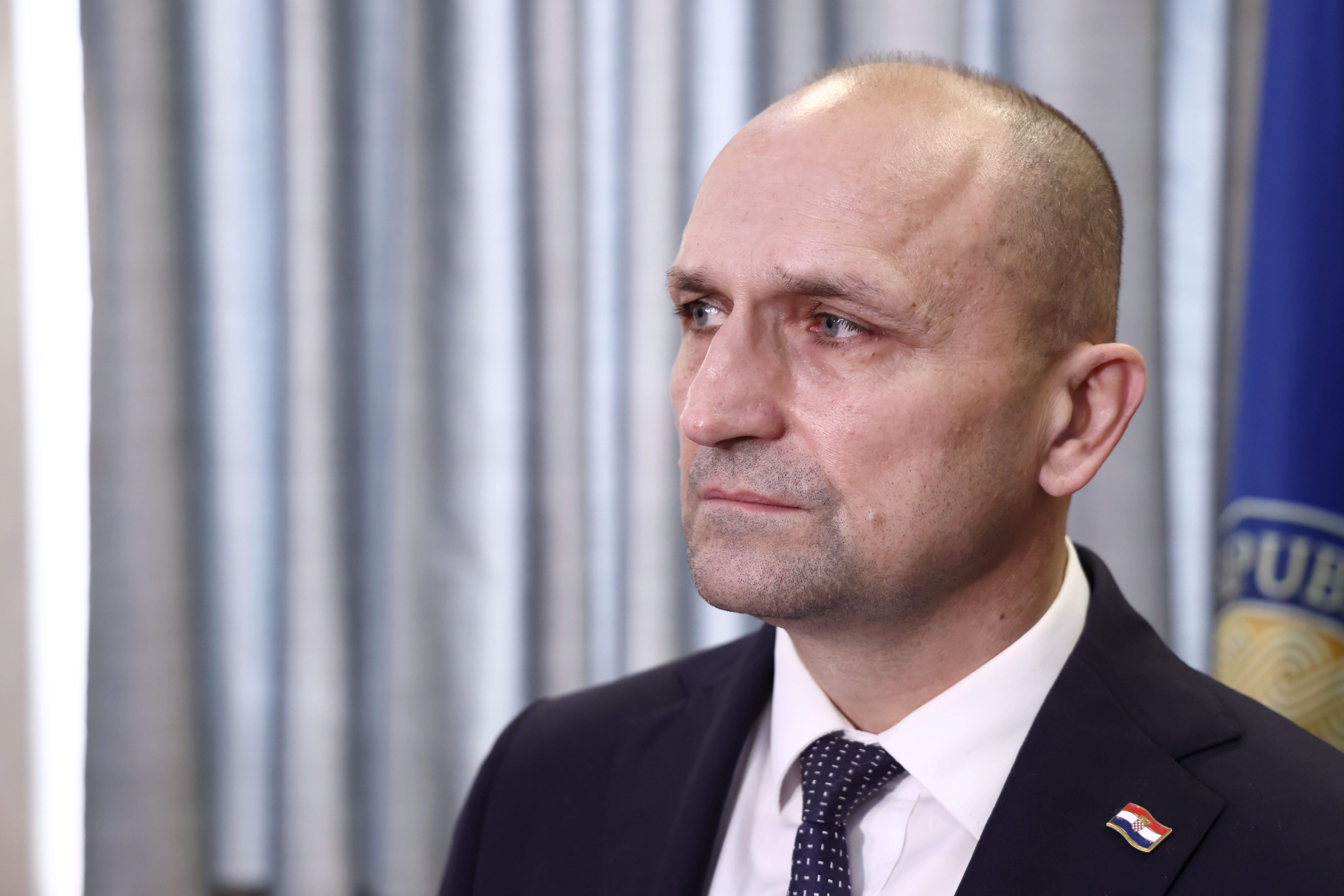 14.4.2026. - Ministarstvo obrane Republike Hrvatske, Zagreb, Hrvatska - Ministar obrane, Ivan Anusic, urucuje ugovore za 2026. godinu, vrhunskim sportasima i pricuvnicima Hrvatske vojske. Ivan Anusic, ministar obrane. Photo: Josip Mikacic/PIXSELL