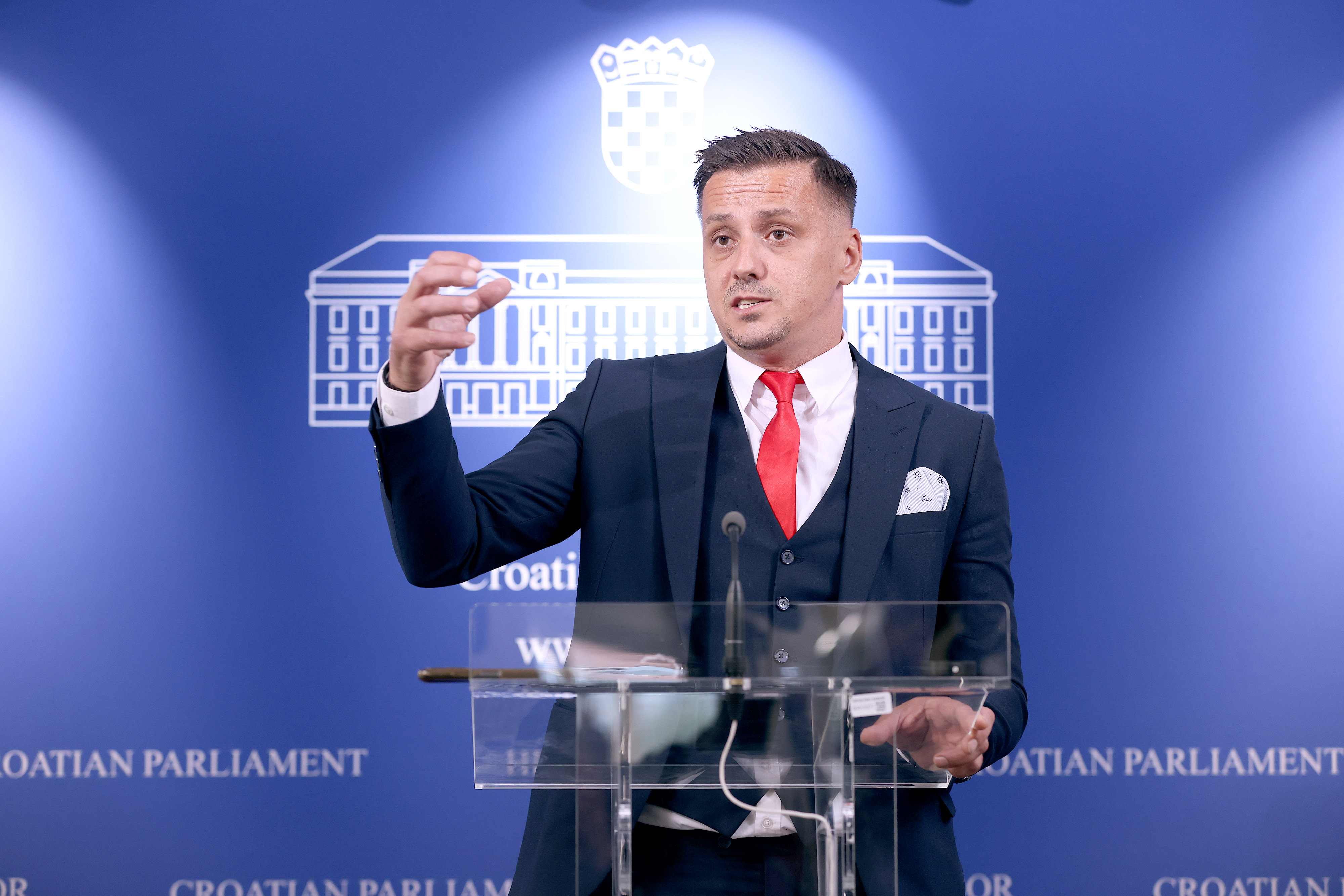 18.03.2026., Zagreb - Na konferenciji za medije odrzanoj u Saboru o sjednici Vijeca za nacionalnu sigurnost govorio je Ante Kujundzic. Photo: Patrik Macek/PIXSELL