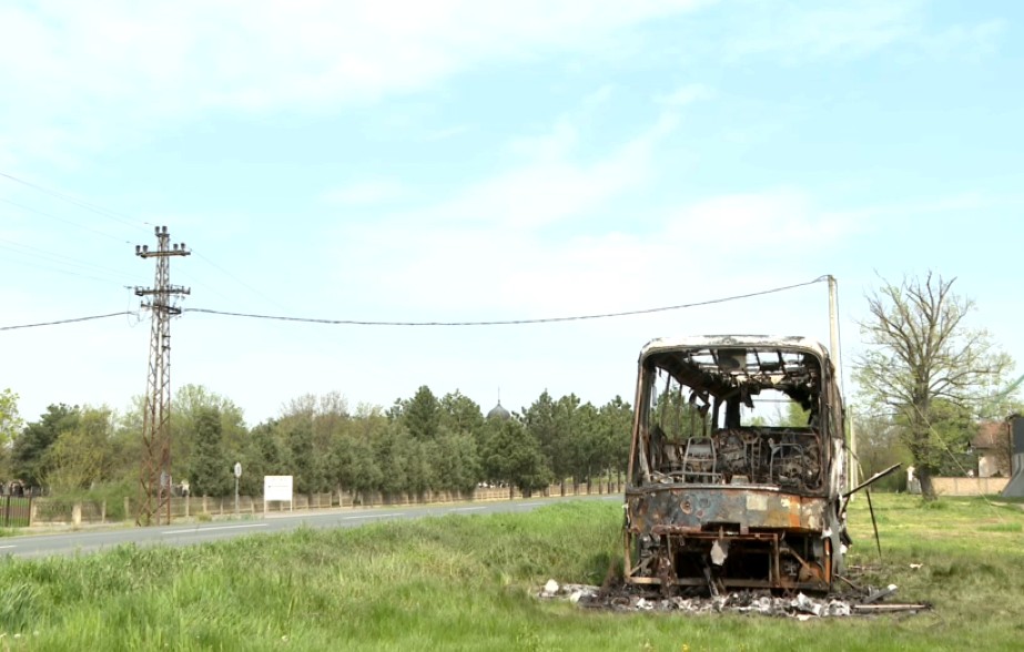 izgorio autobus