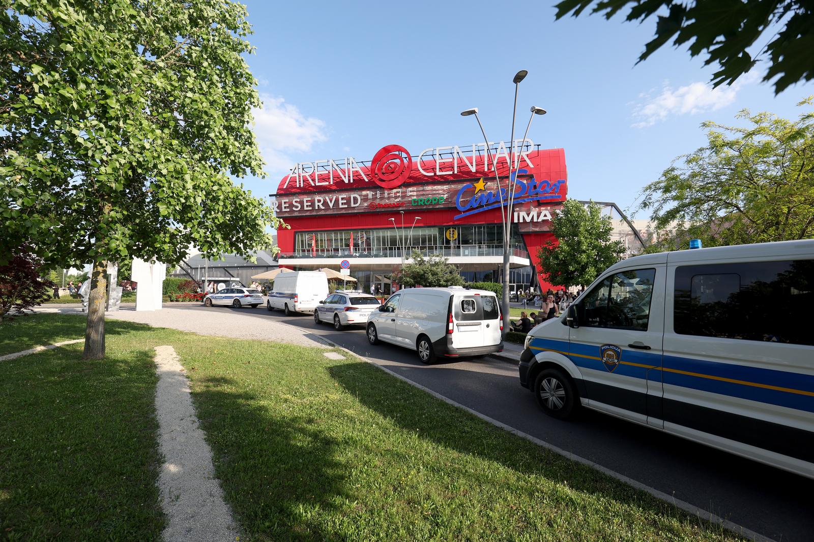 PXL_030625_133807801