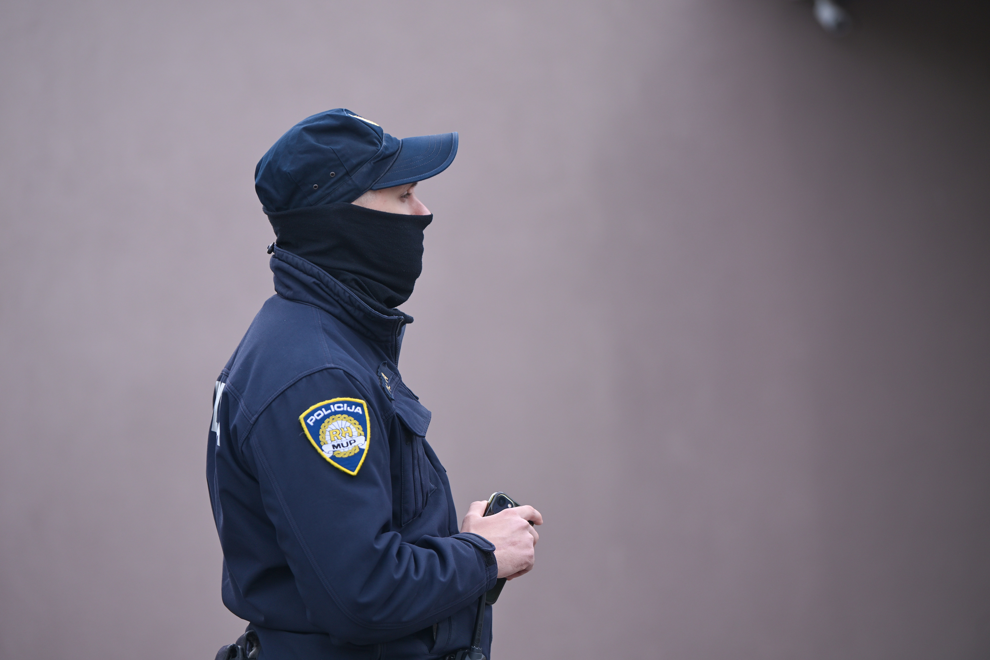 13.04.2026., Zagreb - Jucer oko 23 sata muskarac je pronadjen mrtav u stanu na Sestinskom trgu 9, a policija je ubrzo potvrdila da je rijec o nasilnoj smrti.