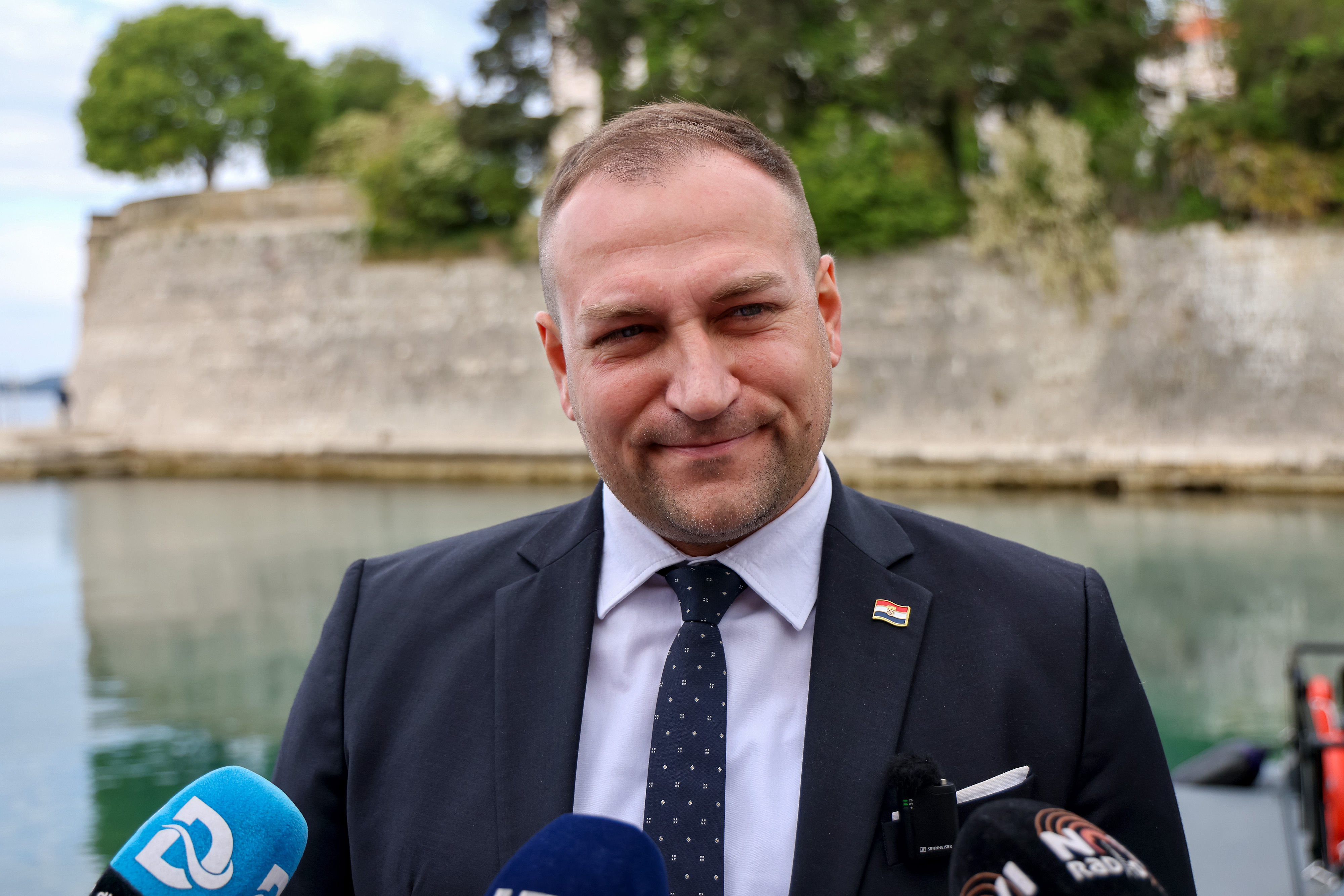 22.04.2026., Zadar - Potpredsjednik Vlade i ministar poljoprivrede, sumarstva i ribarstva David Vlajcic sudjelovo je na svecanoj primopredaji plovila Shadow Patrol 47 Sibenik u Luci Fosa u Zadru Photo: Sime Zelic/PIXSELL