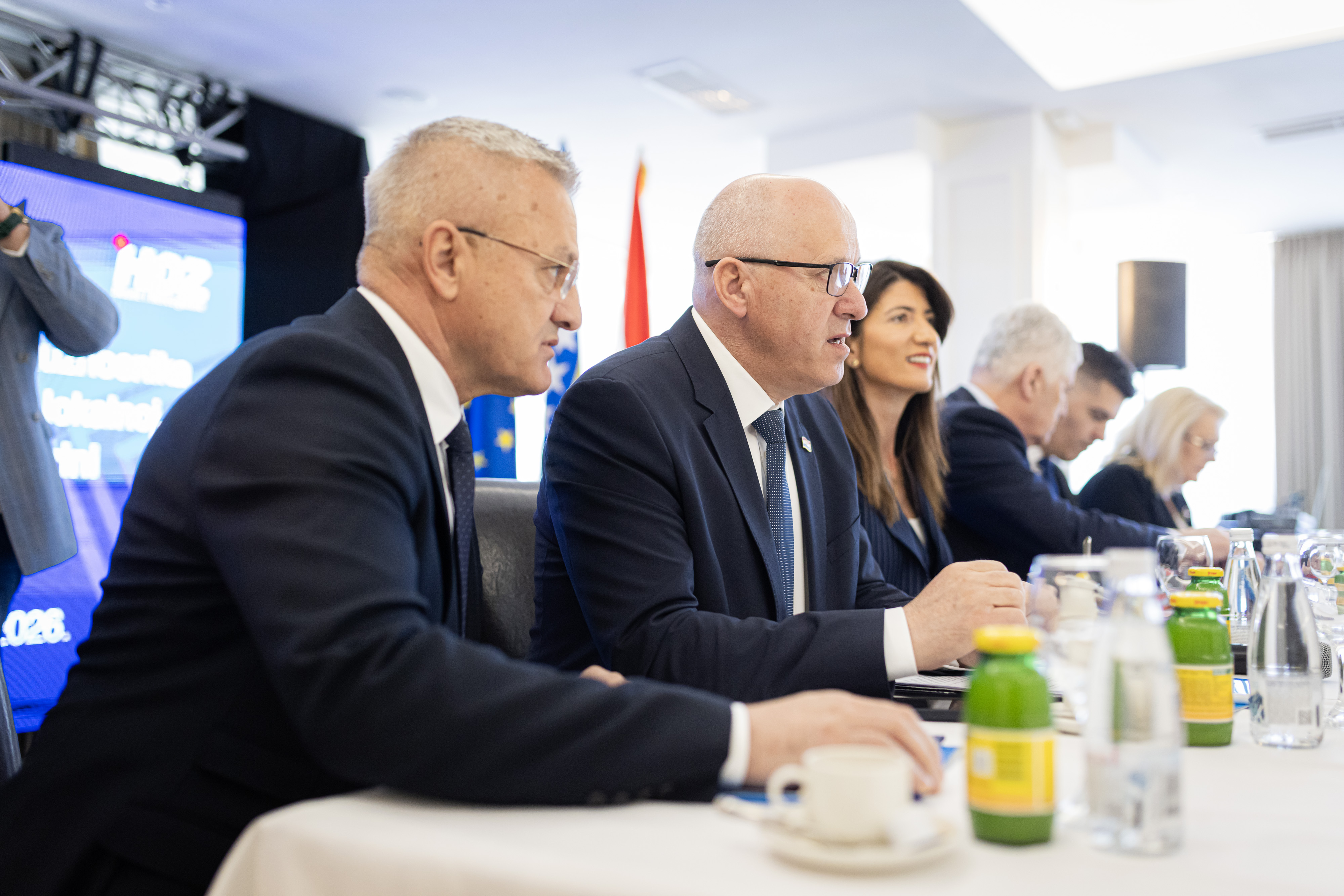 Siroki Brijeg (BiH) Potpredsjednik Vlade Republike Hrvatske i ministar prostornog uredjenja, graditeljstva i drzavne imovine Branko Bacic