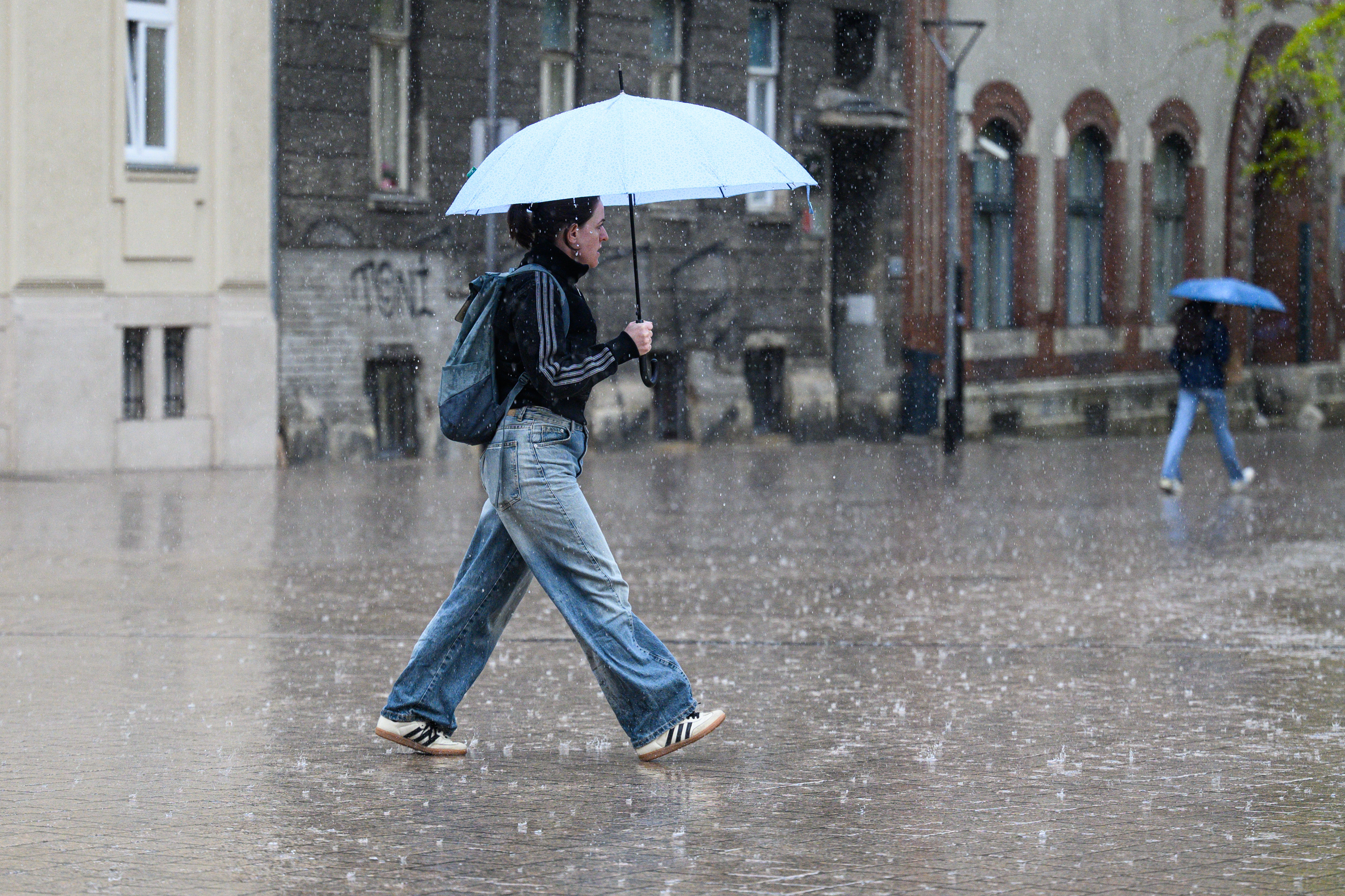 20.04.2026., Zagreb - Proljetni pljusak na Europskom trgu. Photo: Davor Puklavec/PIXSELL