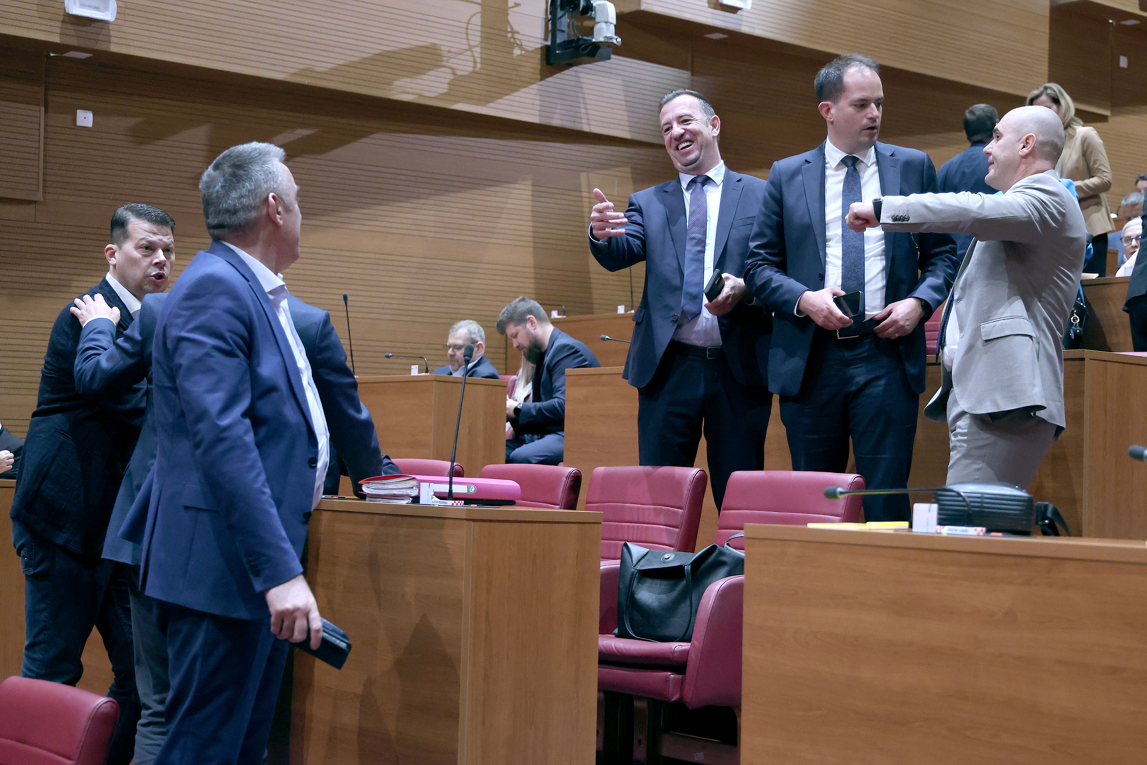 Zastupnici su glasovanjem o raspravljenim tockama dnevnog reda zavrsili tjedni rad.  Photo: Patrik Macek/PIXSELL