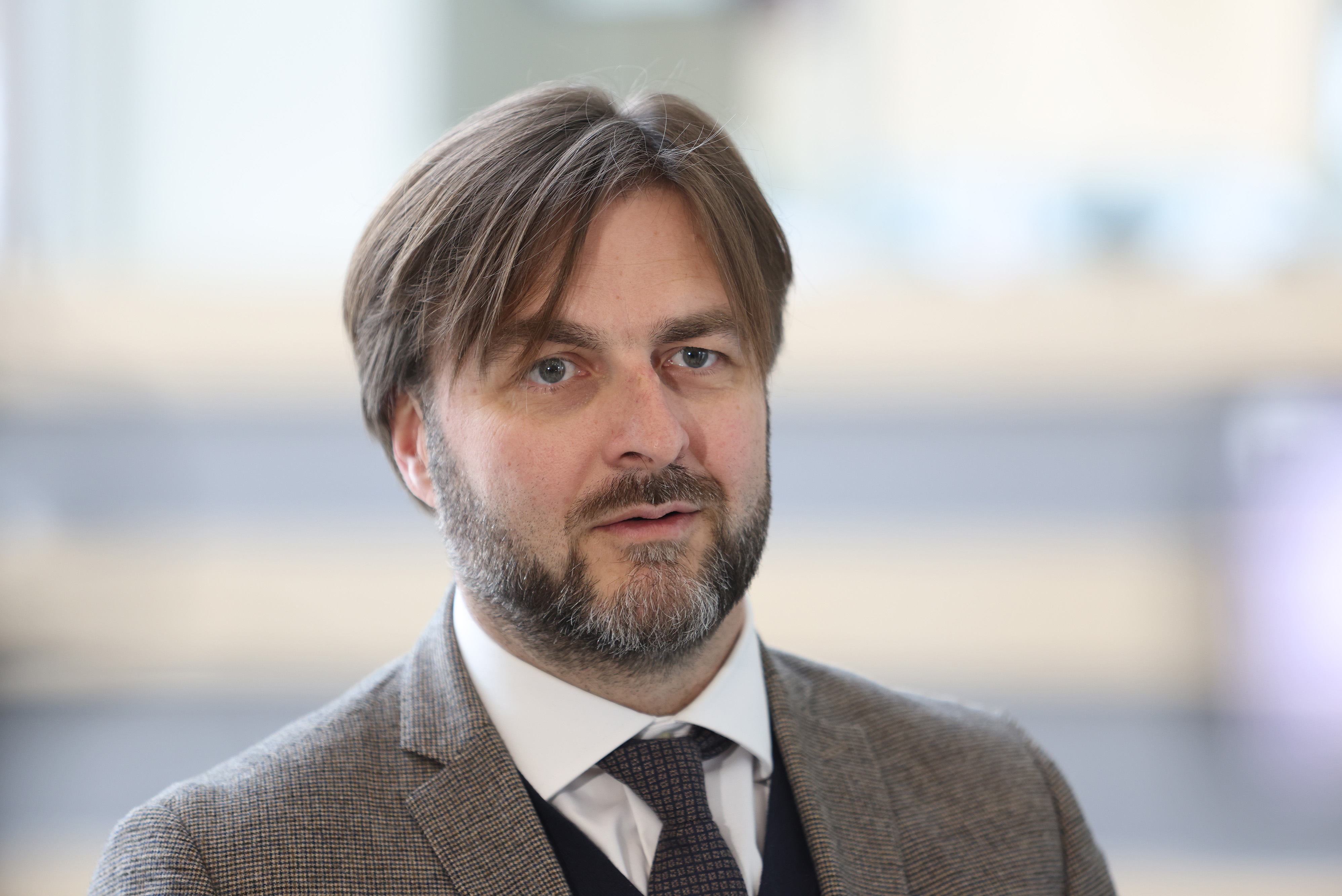 27.03.2026., Osijek - Zupanica Natasa Tramisak posjetila je zgradu I. gimnazije u Osijeku, zajedno s  ministrom financija Tomislavom Ćorićem  Photo: David Jerkovic/PIXSELL