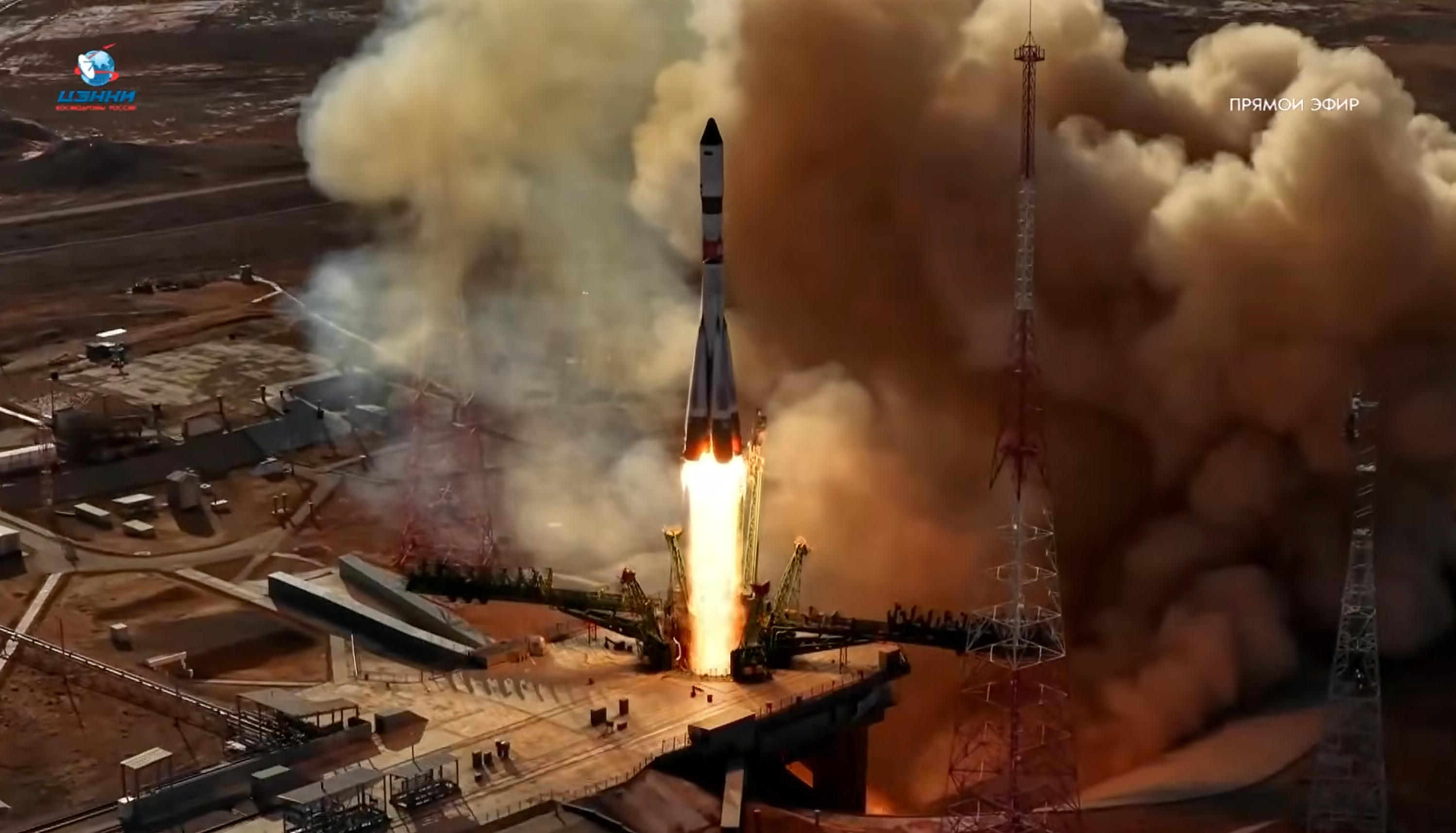Soyuz-2.1a rocket booster with Progress MS-33 cargo ship. (Roscosmos space corporation, via AP)