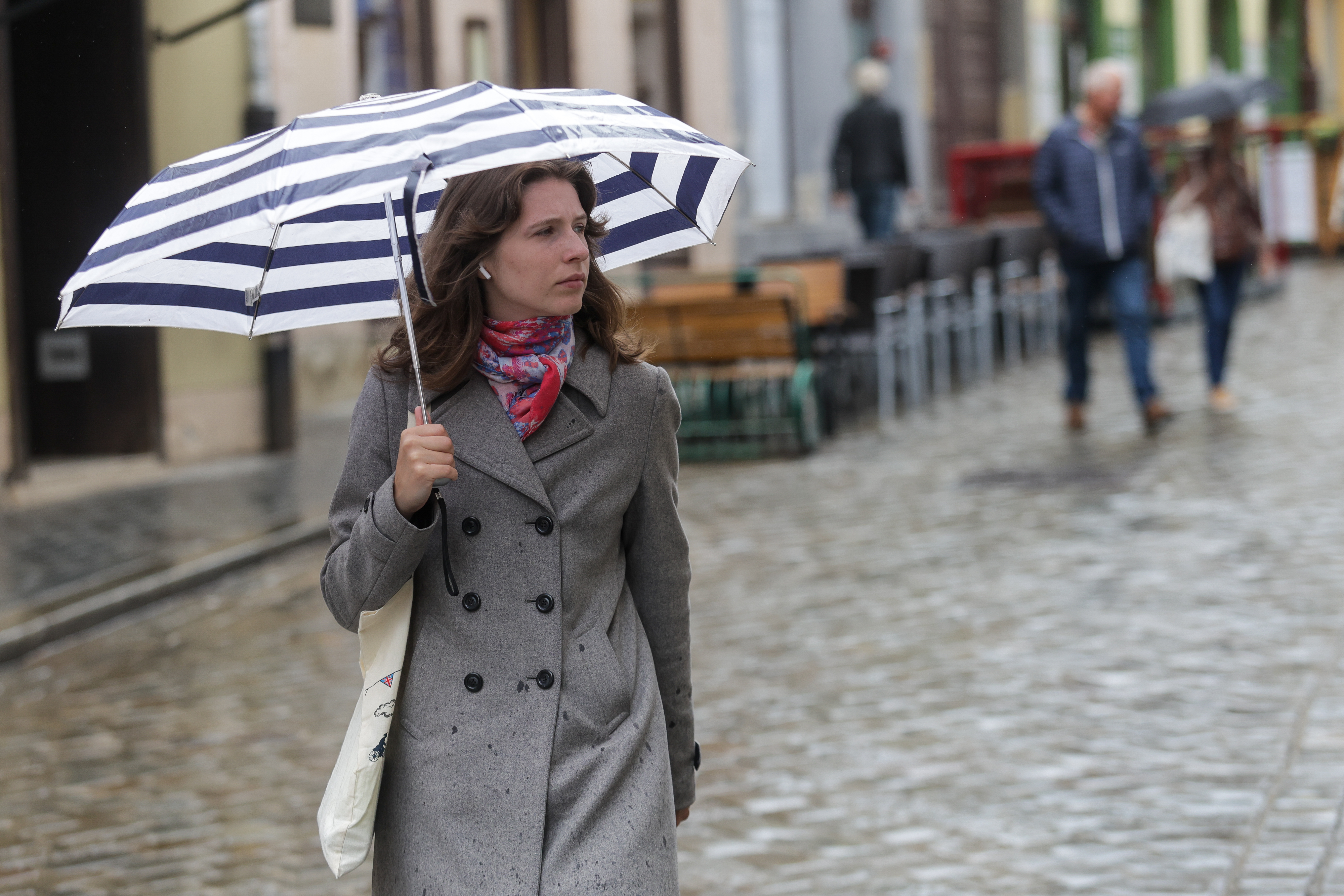 Jos jedna od mnogih najavljenih kisa za naredne dane, oprala je grad Zagreb nesto prije podneva. Photo: Marko Seper/PIXSELL