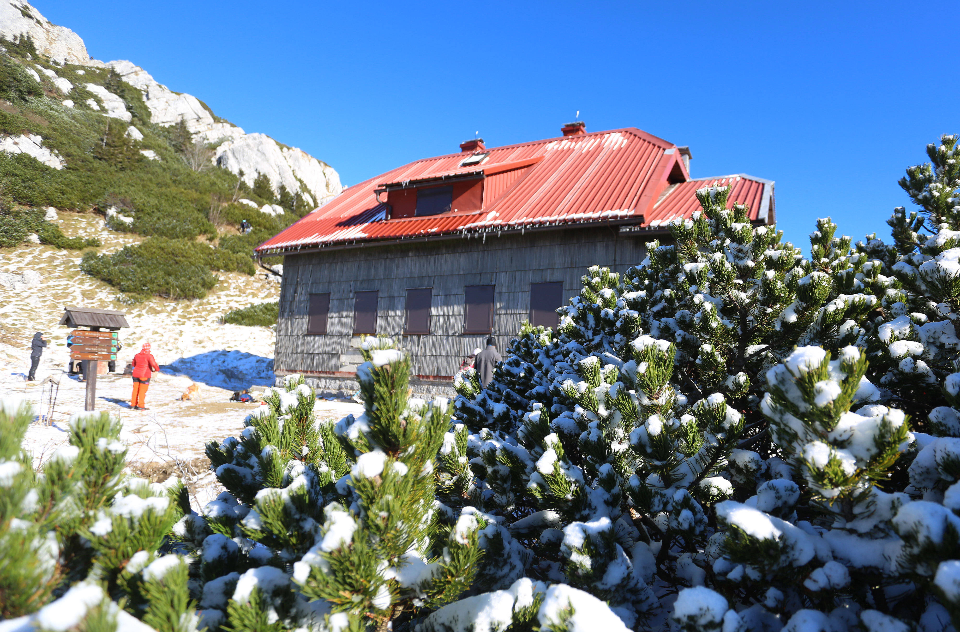 Planinarski dom, Risnjak