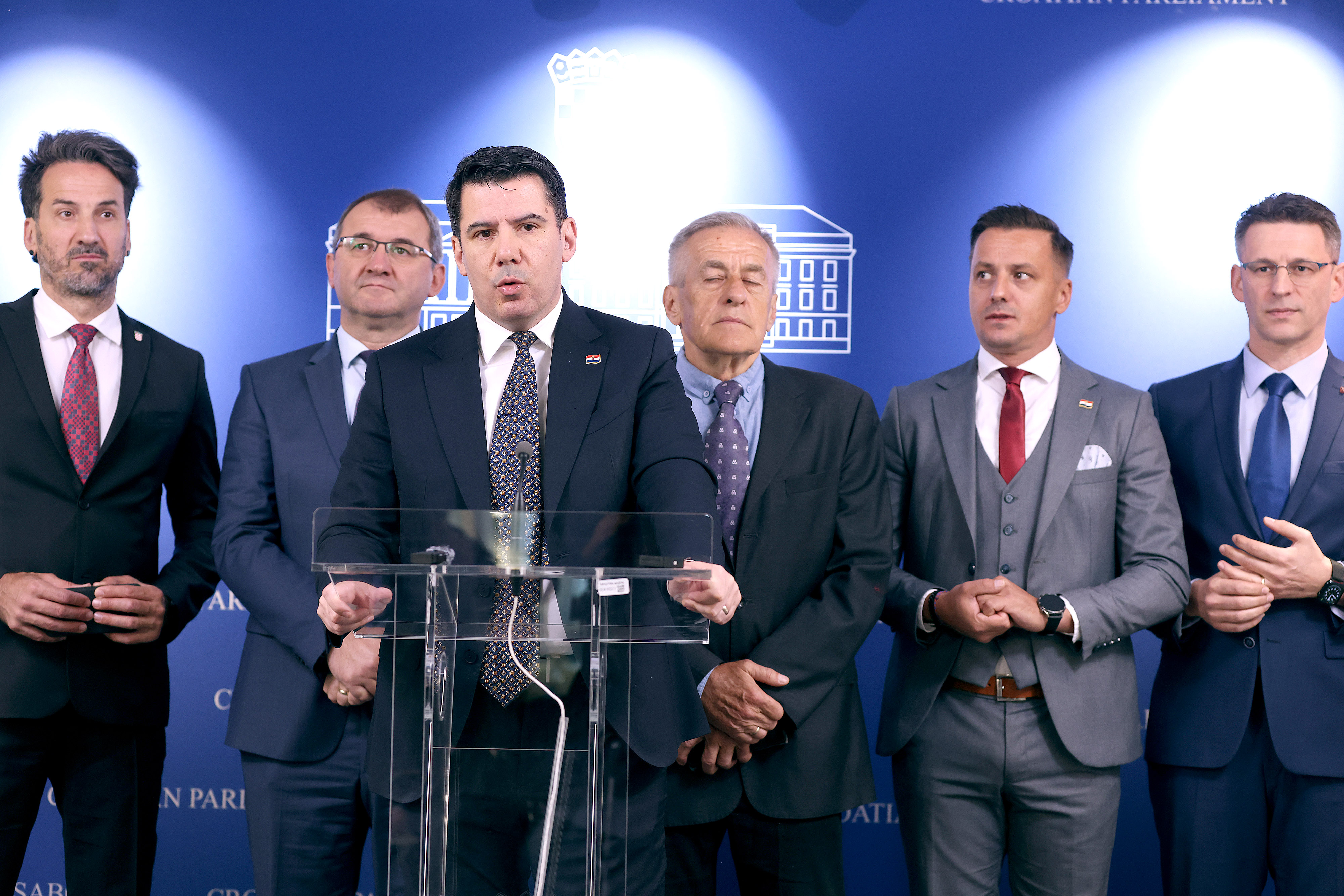 14.05.2026., Zagreb - Na konferenciji za medije odrzanoj u Saboru o temi: „Zasto necemo sudjelovati u sramotnom izboru kandidatkinje Mirte Matic za predsjednicu Vrhovnog suda?“ govorili su zastupnici Kluba zastupnika Mosta. Photo: Patrik Macek/PIXSELL