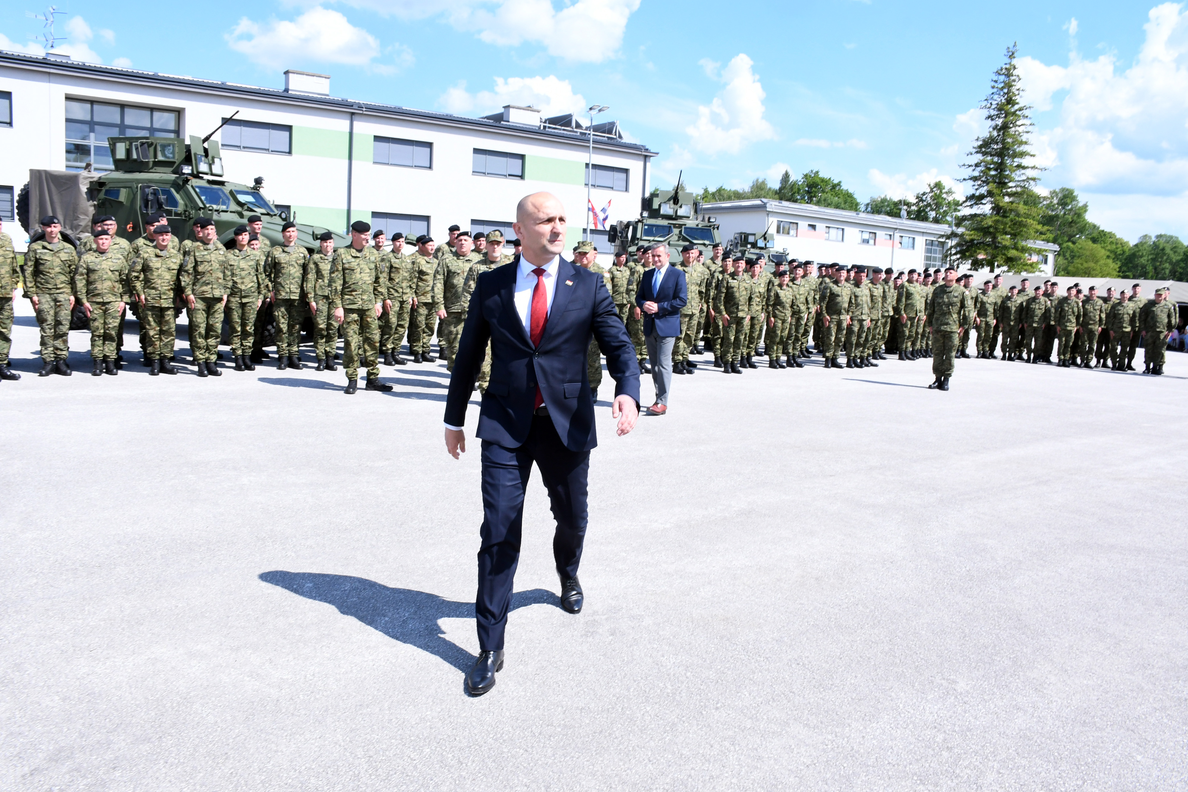 Ispracaju 45.hrvatskog kontingenta u NATO-vu operacije potpore miru KFOR u Republiku Kosovo nazocio je ministar obrane Ivan Anusic.Photo: Nikola Cutuk/PIXSELL Photo: Nikola Cutuk/PIXSELL