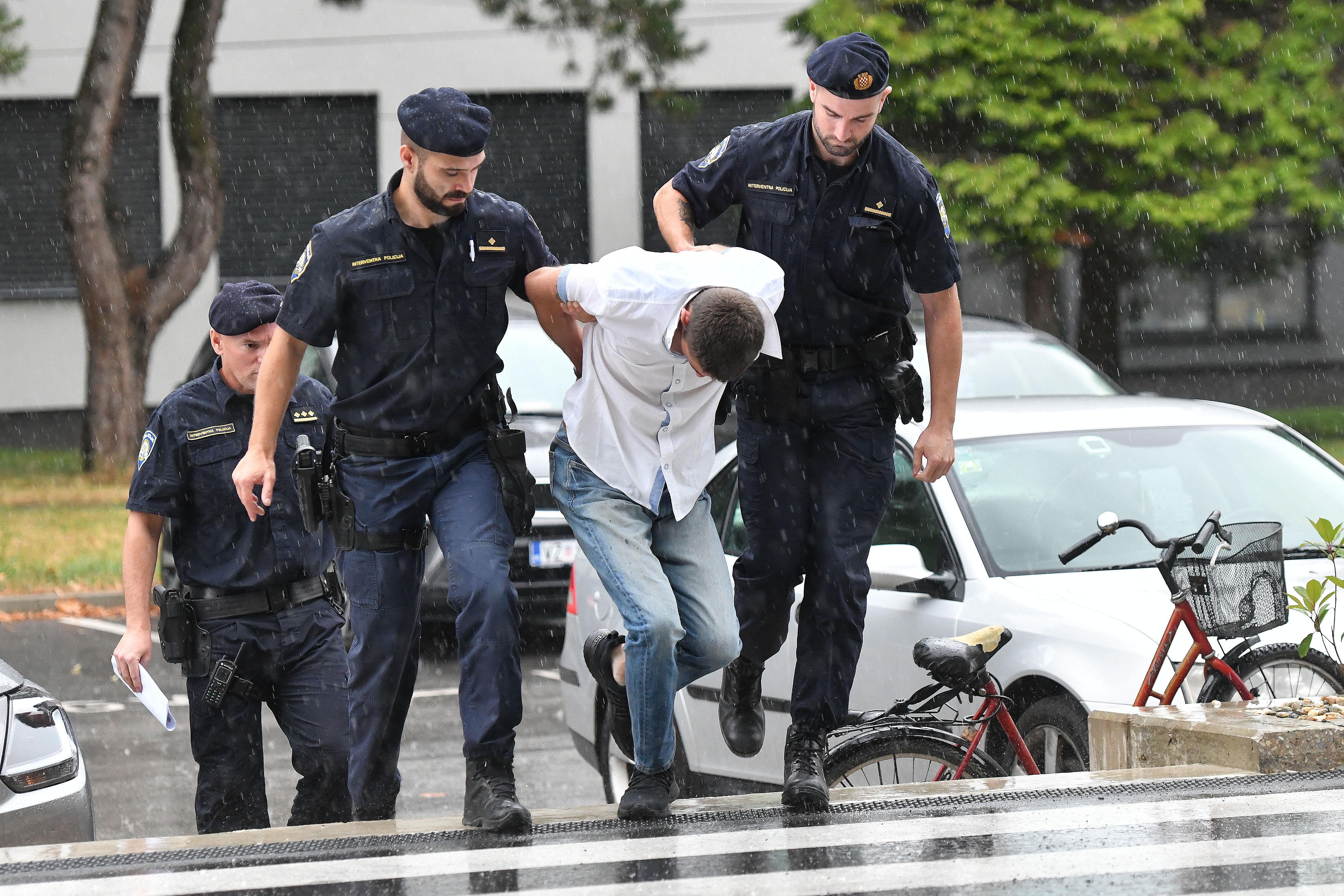 08.07.2025., Varazdin - Na ZDO Varazdin doveden E.R. kojeg se sumnjici za ubojstvo majke u Pleskovcu. Photo: Vjeran Zganec Rogulja/PIXSELL