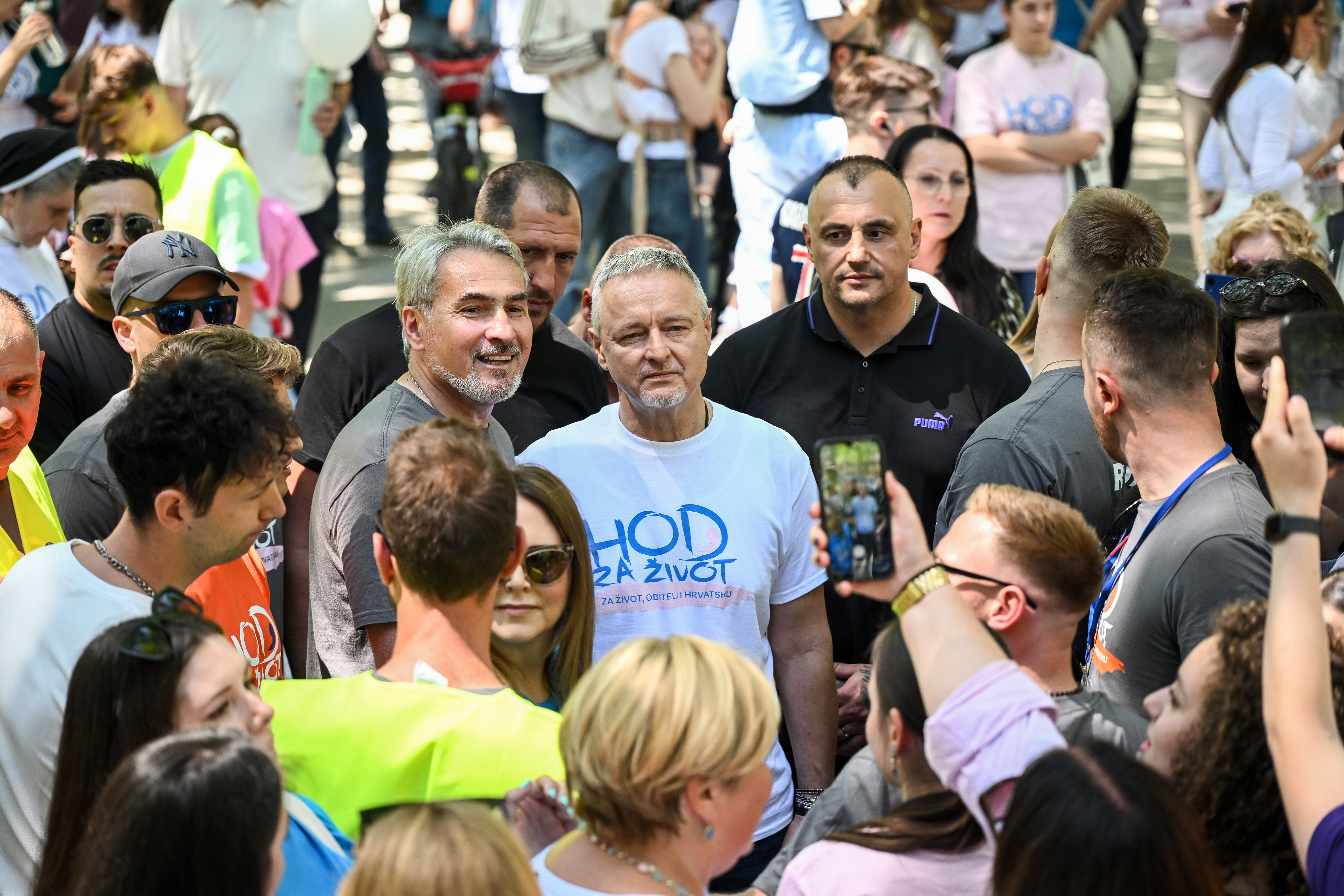 09.05.2026., Zagreb - Manifestacija Hod za zivot ove godine odrzava se pod geslom "Prvi korak je zakon! Zivot je dar, zastitimo ga pravednim zakonom!". Sandra Perkovic i Marko Perkovic Thompson Photo: Marko Lukunic/PIXSELL