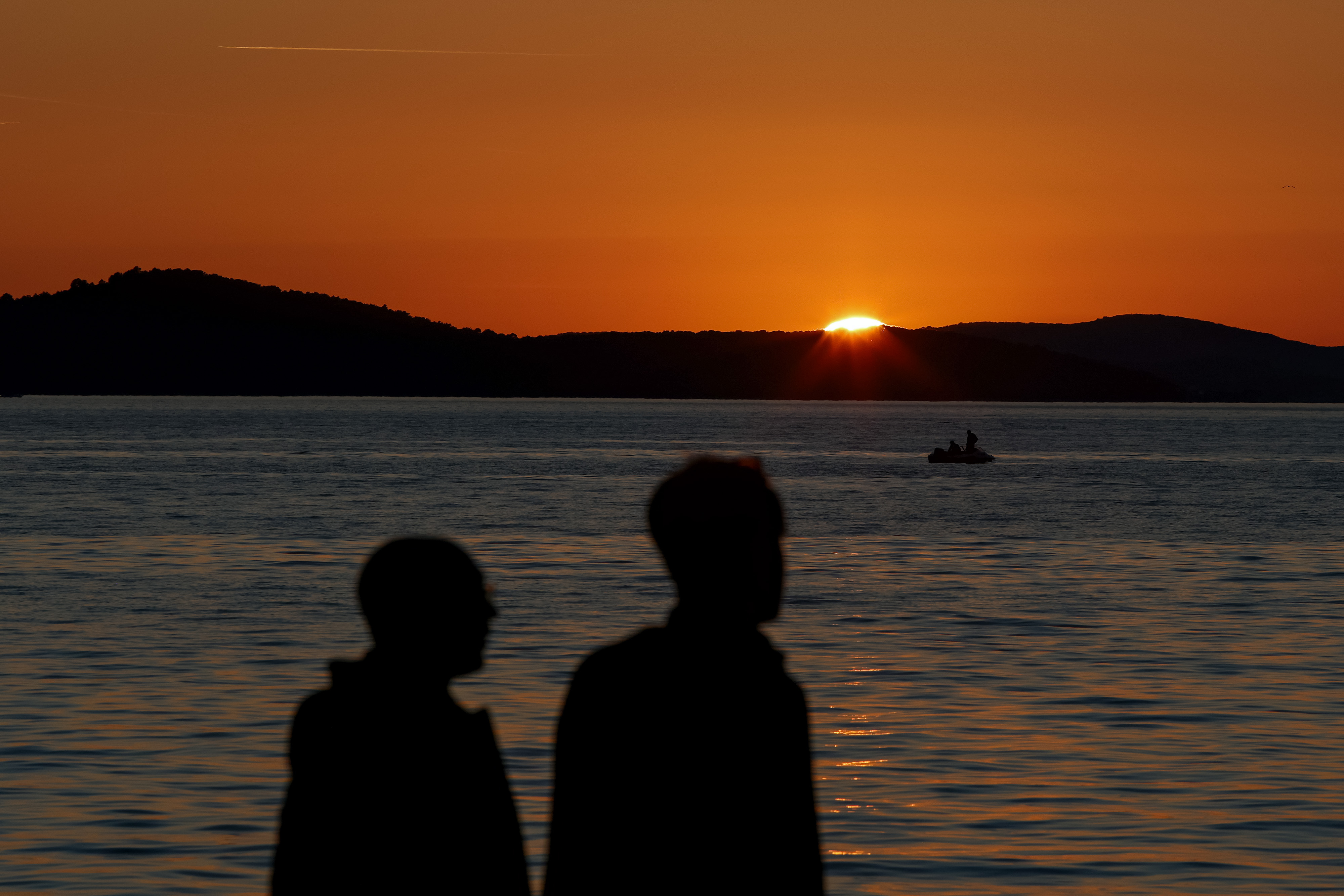 05.04.2026., Zadar - Uskrsni smiraj dana na zadarskoj rivi Photo: Sime Zelic/PIXSELL
