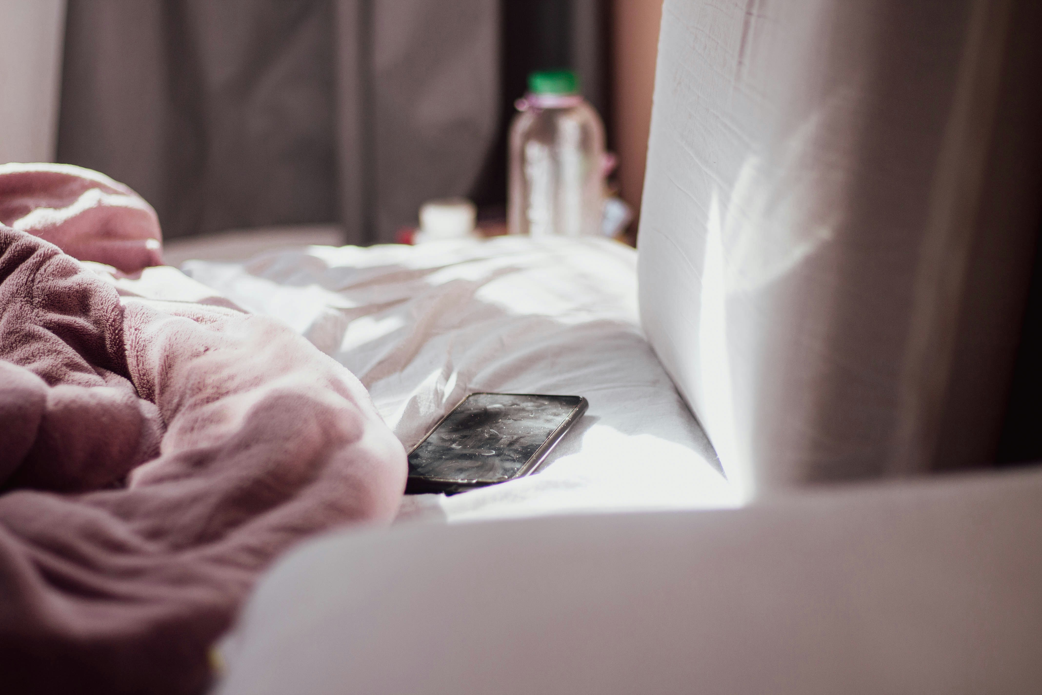 mobitel UNSPLASH