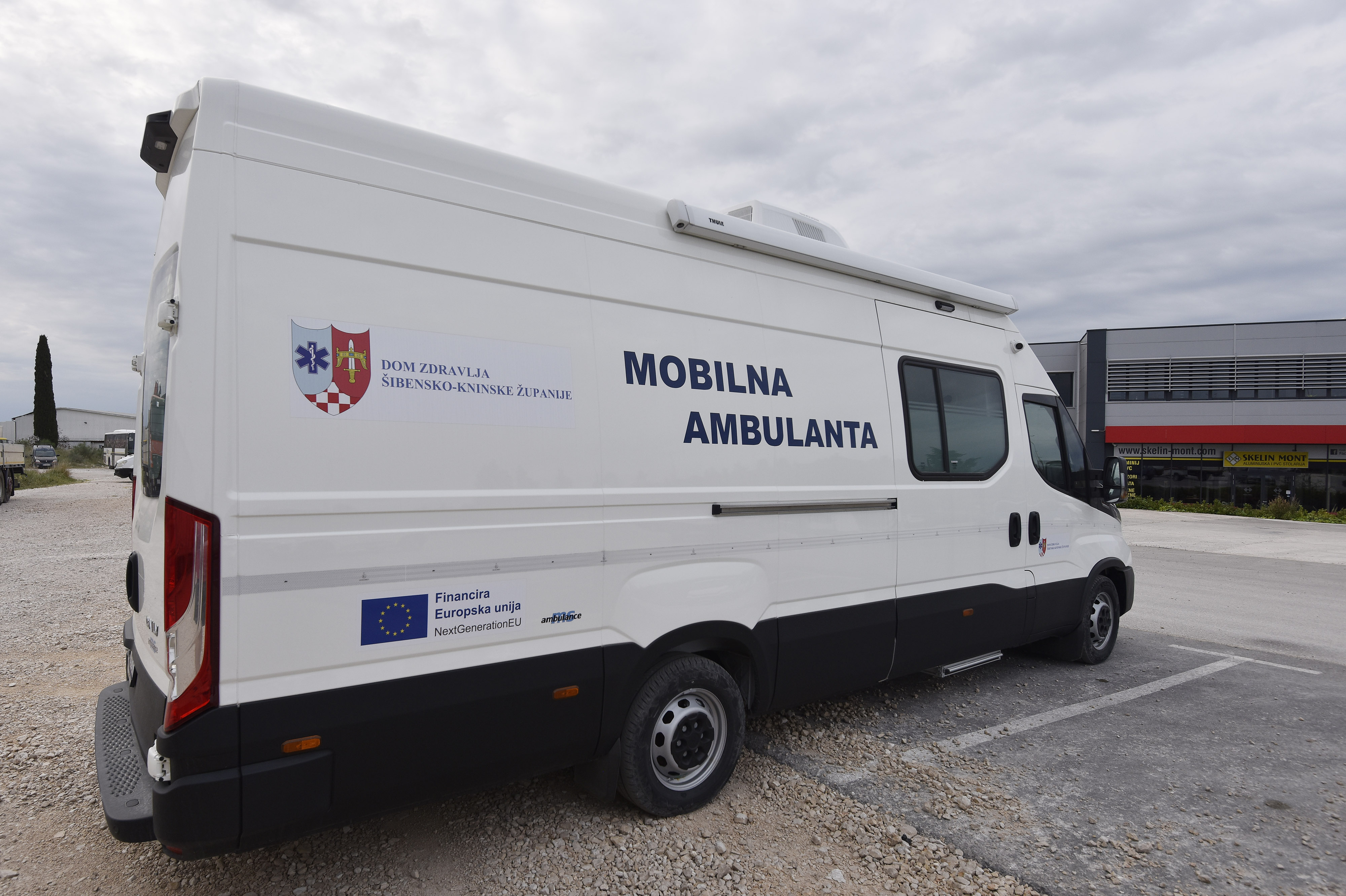 Iako je pristigla u prosincu prosle godine mobilna ambulanta Doma zdravlja Sibensko-kninske zupanije i dalje nije u funkciji Photo: Hrvoje Jelavic/PIXSELL