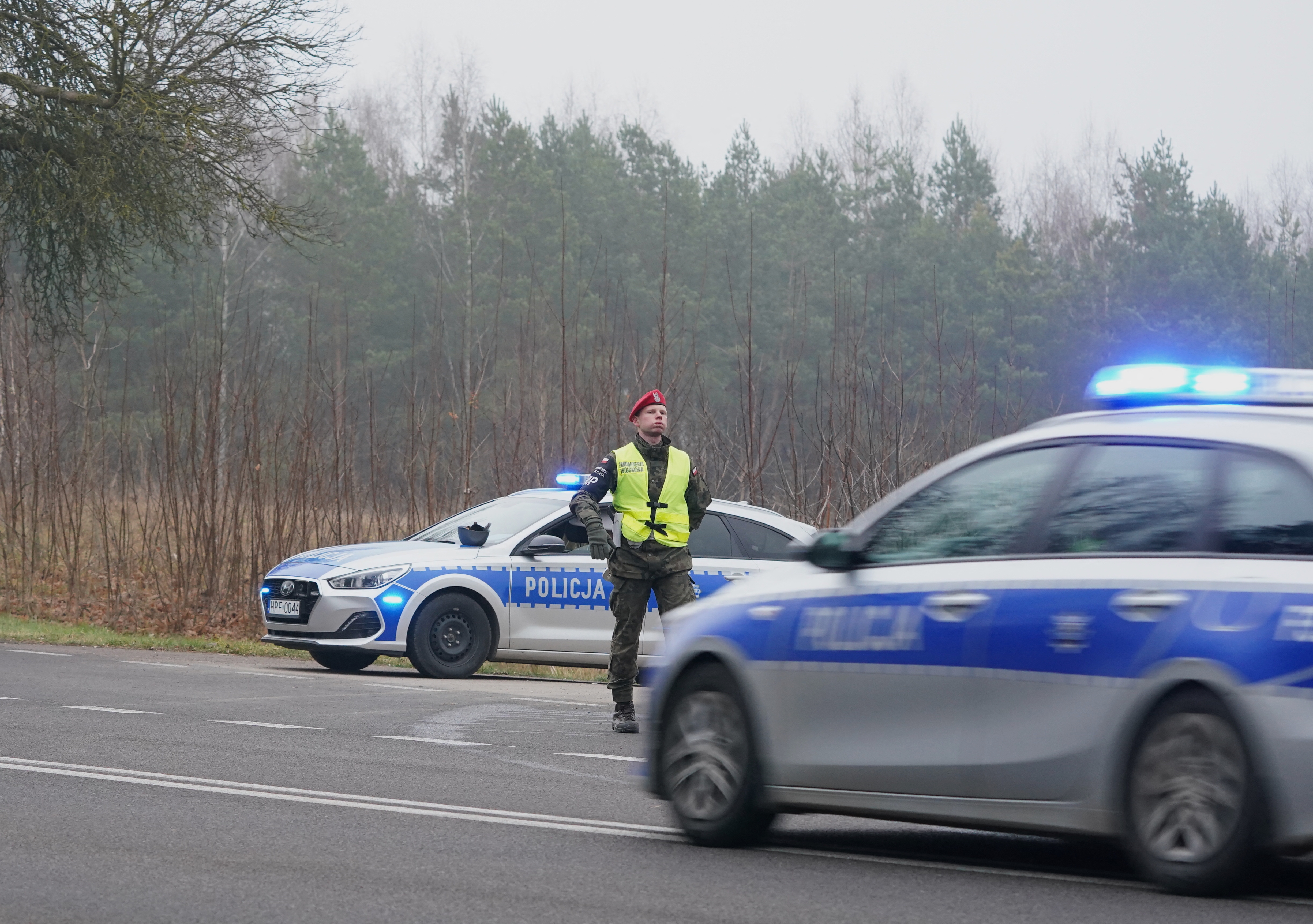 A police officer. (Photo by JANEK SKARZYNSKI / AFP)