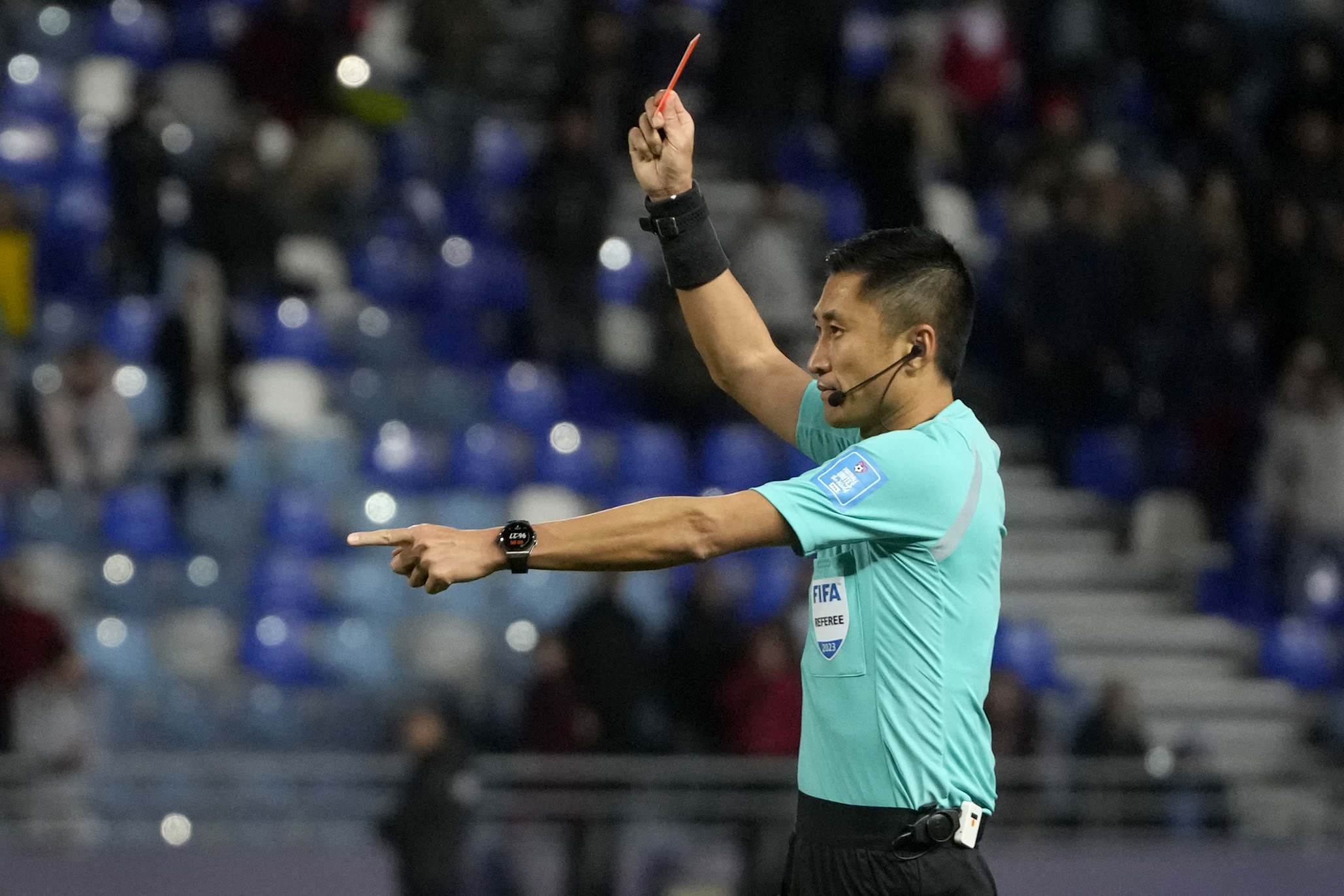Referee Ma Ning. (AP Photo/Mosa'ab Elshamy)