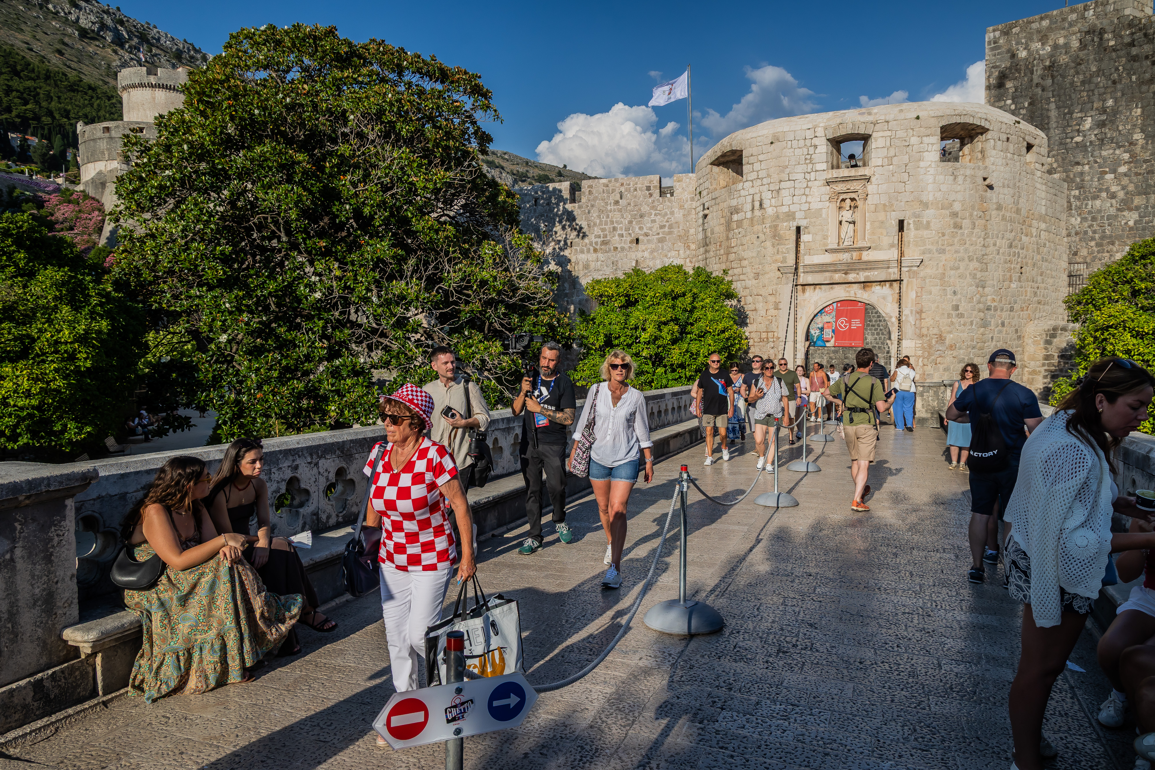 17.06.2026., Dubrovnik - Mnostvo turista na Stradunu. Photo: Zvonimir Barisin/PIXSELL