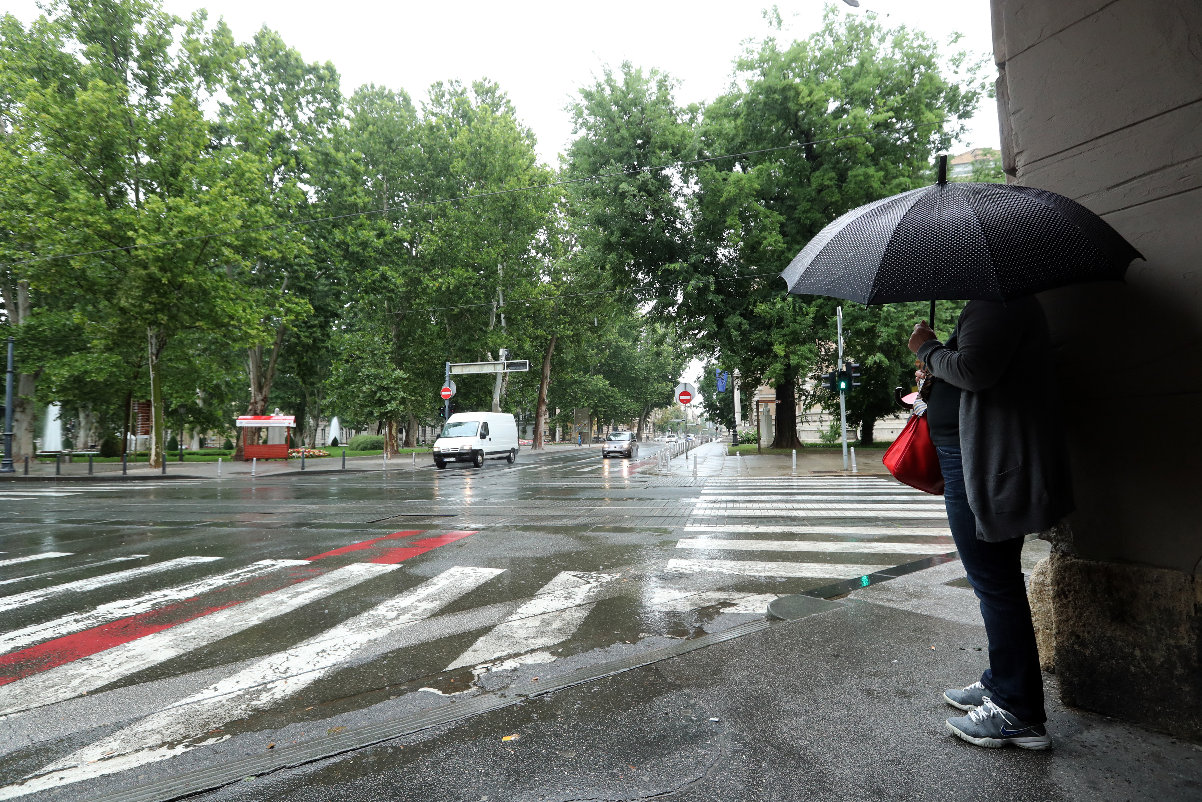 Zagreb: Produženi vikend, kiša i zahlađenje ispraznili metropolu 22.06.2018., Zagreb - Produzeni vikend, kisa i zahladjenje ispraznili metropolu.rrPhoto: Robert Anic/PIXSELL