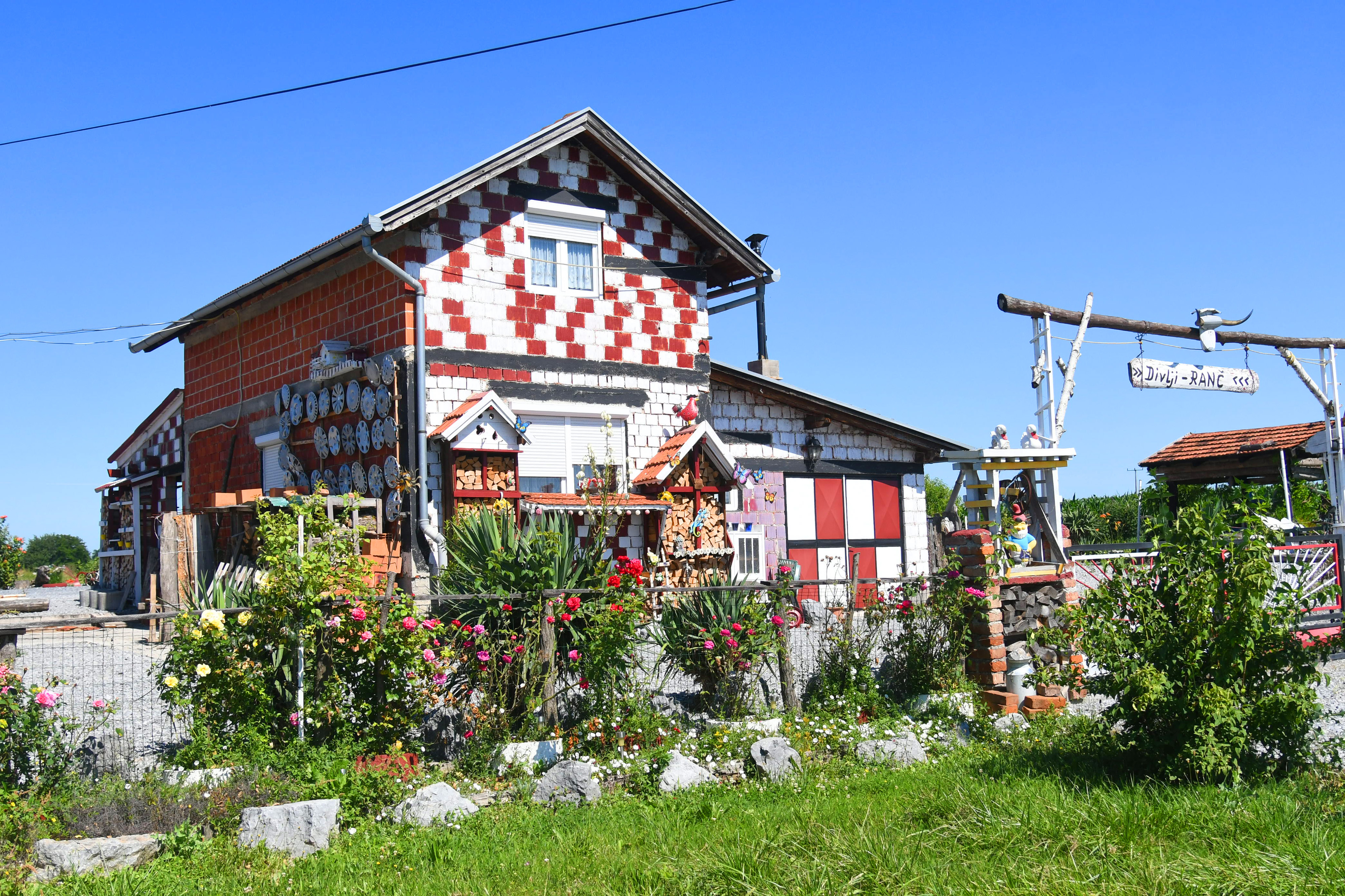 24.06.2026., Badljevina - Kuca Sahovnica prava je senzacija