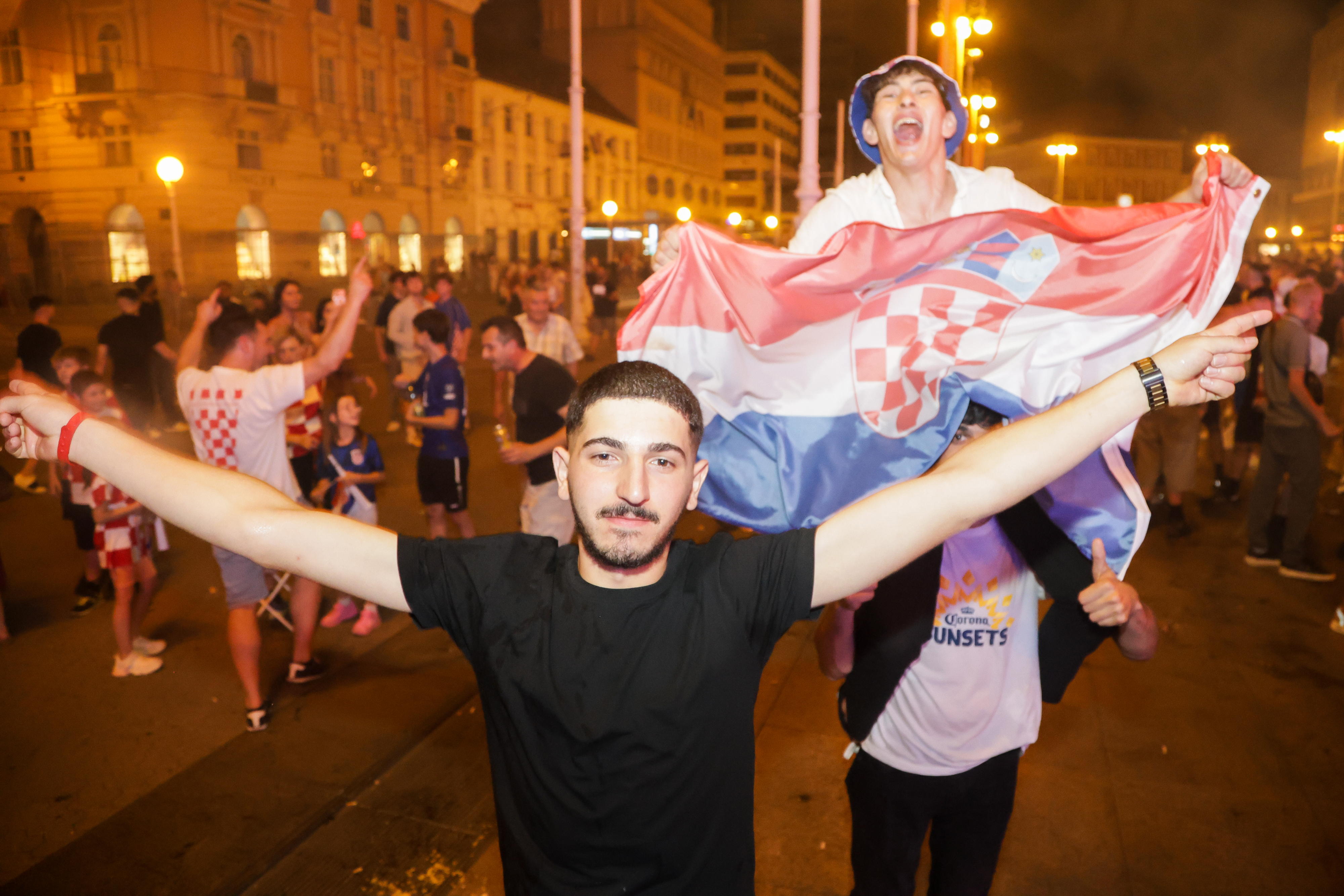 27.06.2026., Zagreb - Slavlje na Trgu bana Josipa Jelacica nakon pobjede Hrvatske protiv Ghane. Photo: Marko Seper/PIXSELL