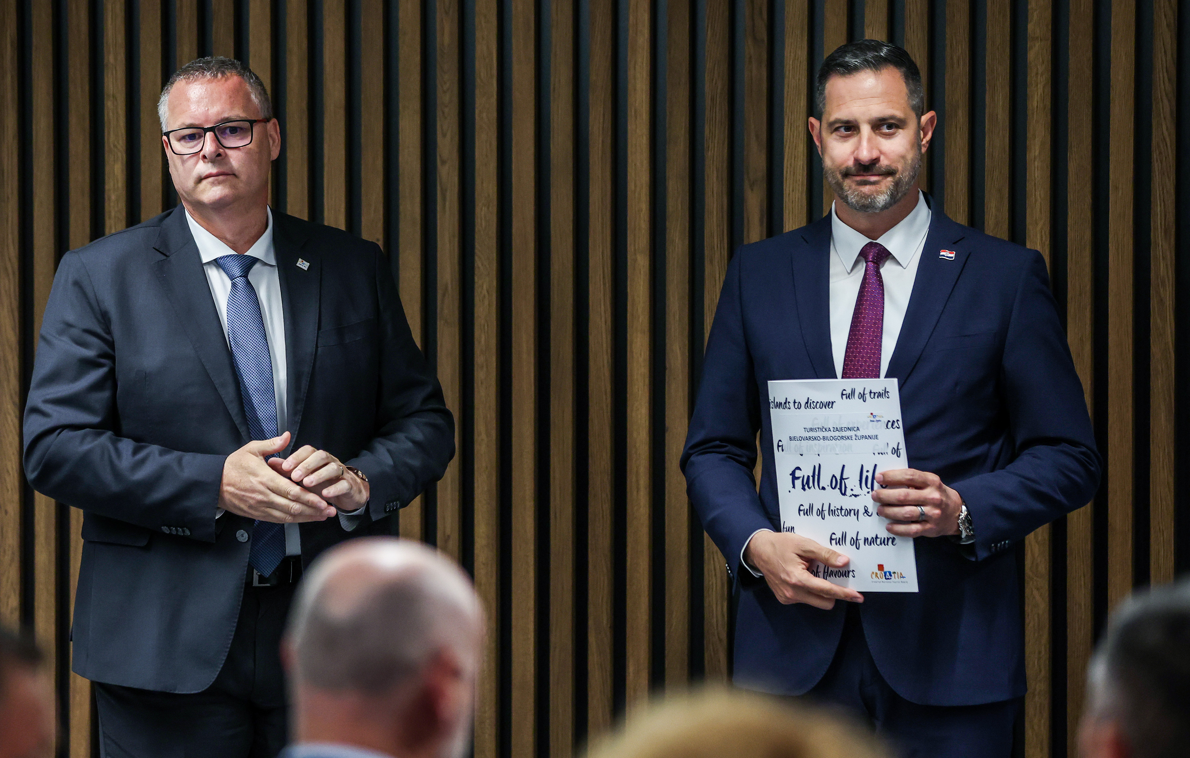 Svecana dodjela ugovora za projekte koji se financiraju iz Fonda za turisticki nedovoljno razvijena podrucja i kontinent u 2026., a koji se dodjeljuju lokalnim i regionalnim turistickim zajednicama.