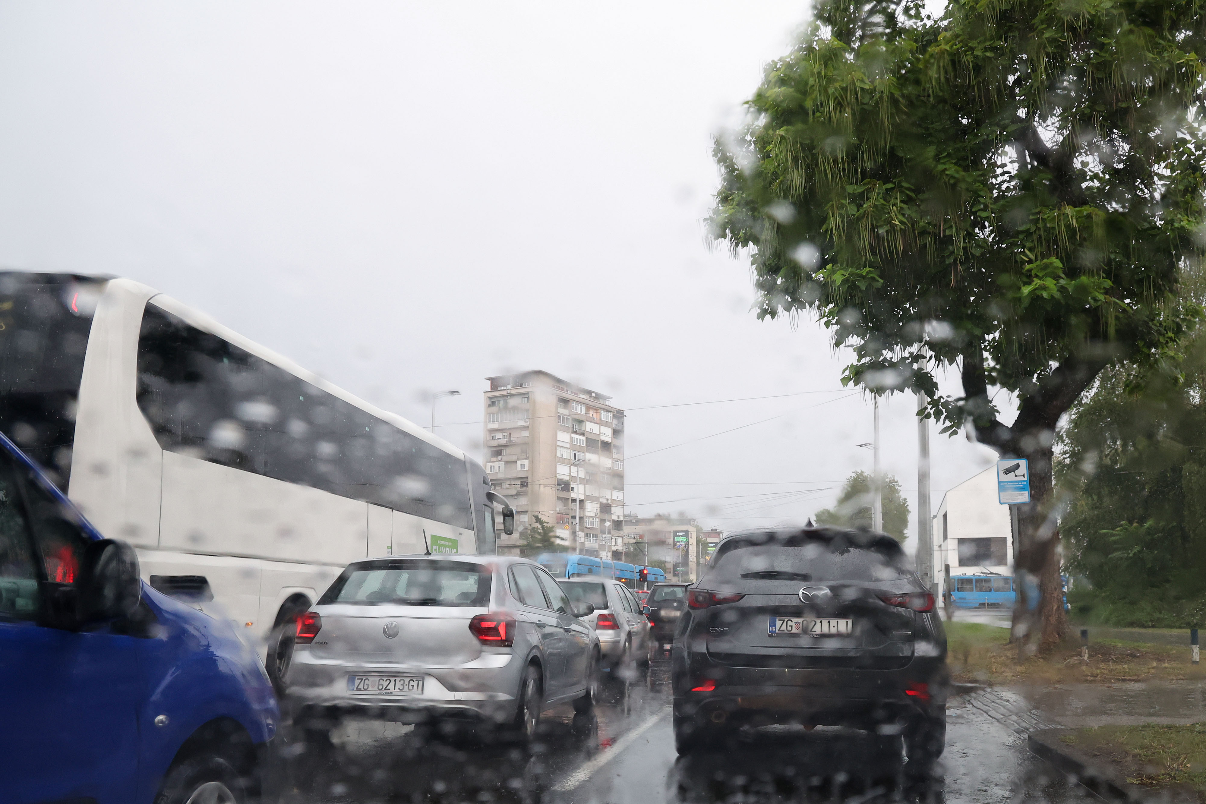 28.07.2025., Zagreb, - Crni oblaci i kisa iznad Zagreba. Photo: Matija Habljak/PIXSELL