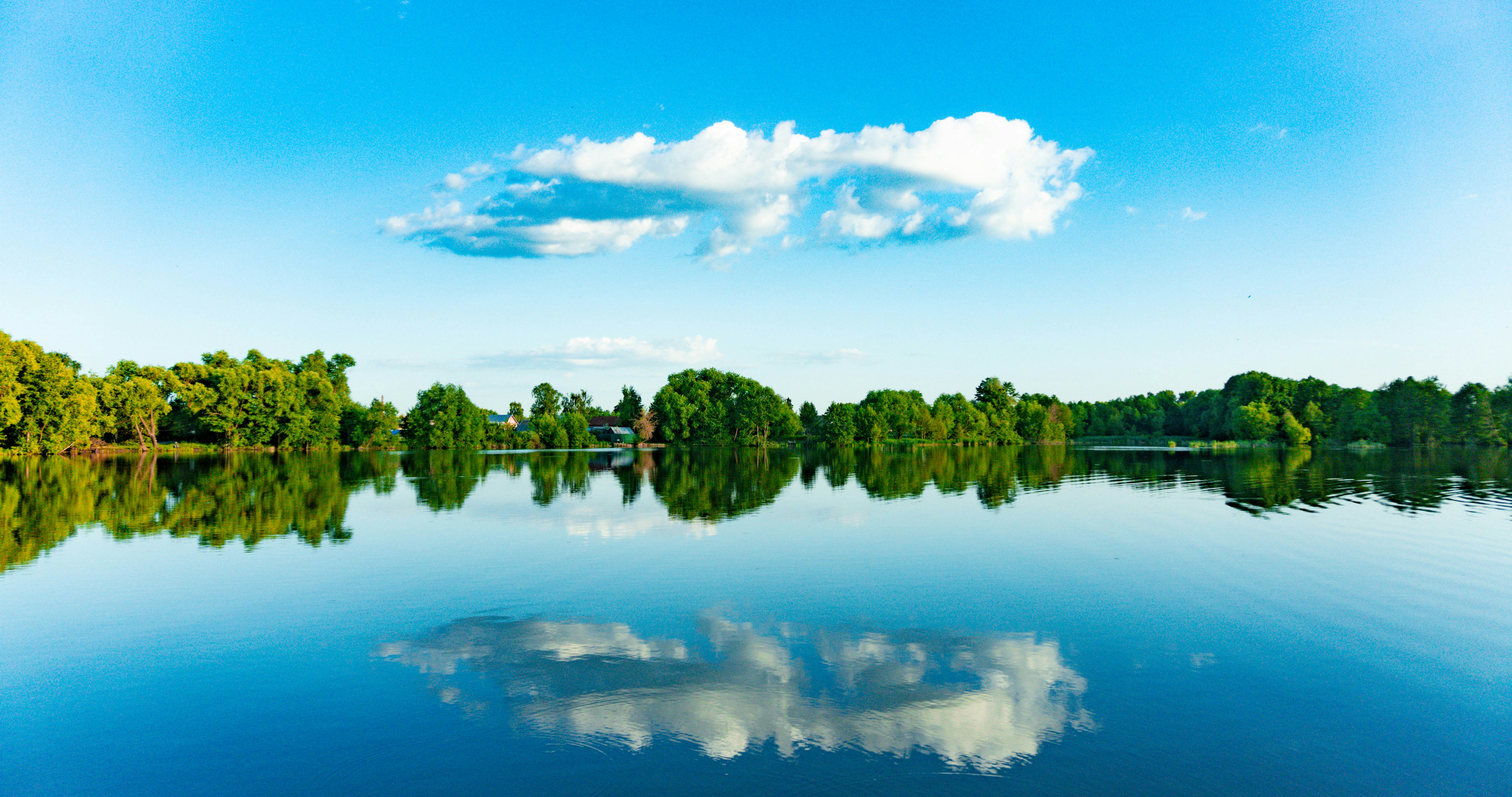 Jezero UNSPLASH