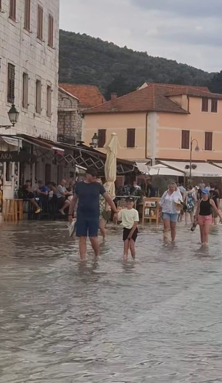 sciga-plima-stari-grad05