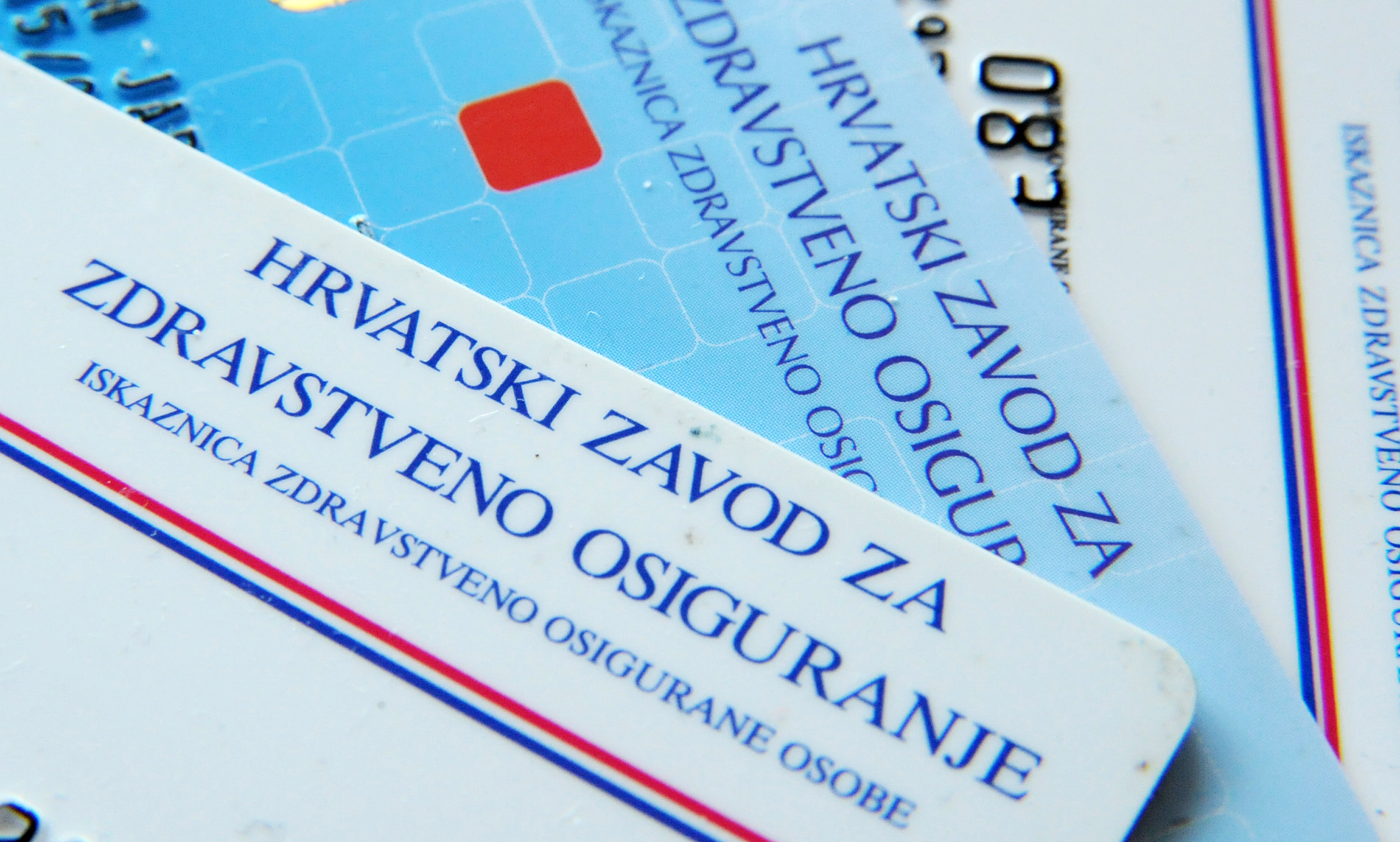 31.03.2015., Sibenik - Zdravstvena iskaznica i kartica dopunskog osiguranja. "nPhoto: Dusko Jaramaz/PIXSELL