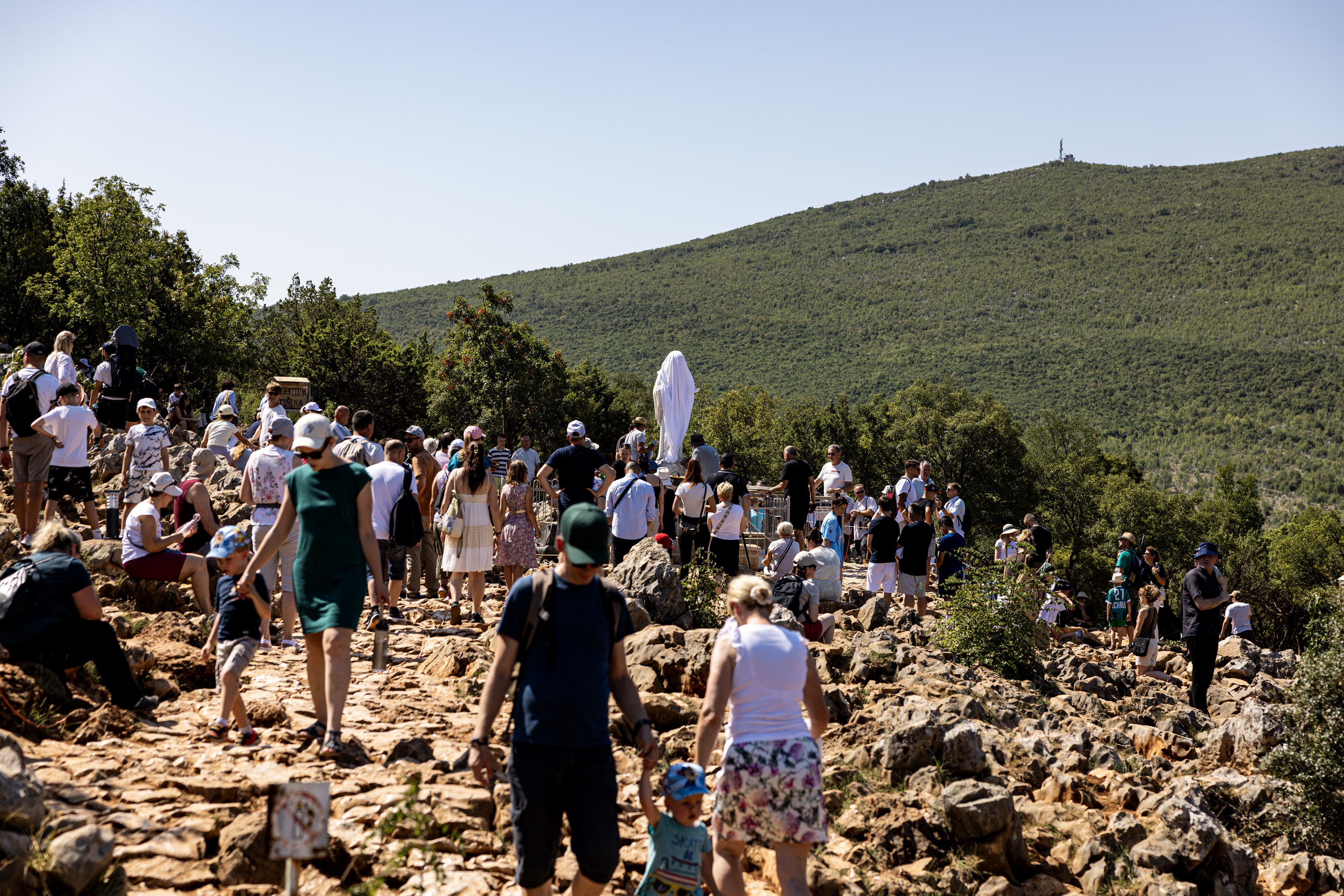 28.07.2026., Medjugorje, Bosna I Hercegovina - Oskvrnuti Gospin kip na brdu ukazanja. Sticenici zajednice Cenacolo rade na sanaciji. Photo: Denis Kapetanovic/PIXSELL