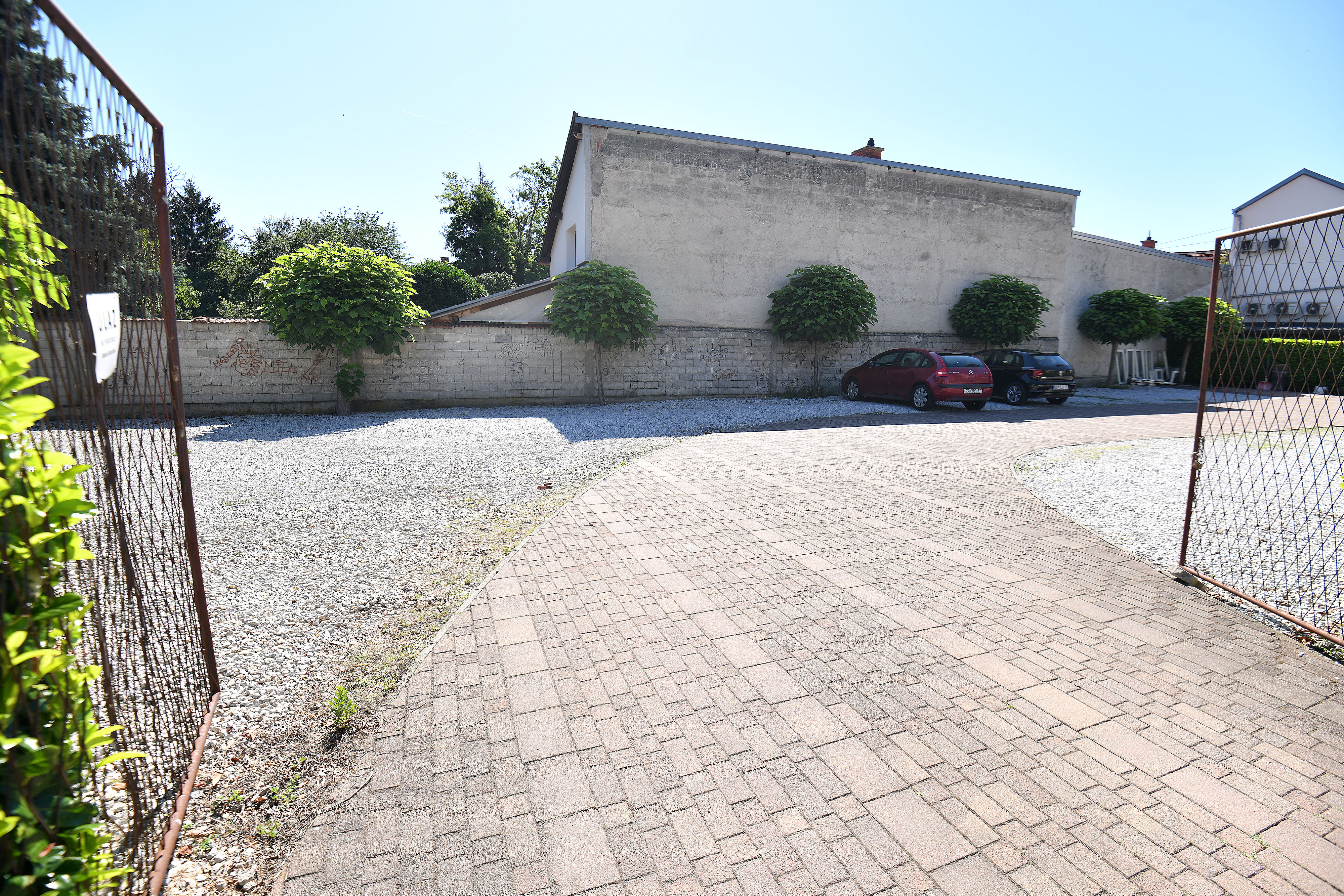 04.07.2026., Cakovec- Mjesto pucnjave na parkiralistu ugostiteljskog objekta u Cakovcu gdje je jutros oko 4 sata došlo do obračuna u kojem su iz vatrenog oružja ozlijeđene dvije osobe. Photo: Vjeran Zganec Rogulja/PIXSELL