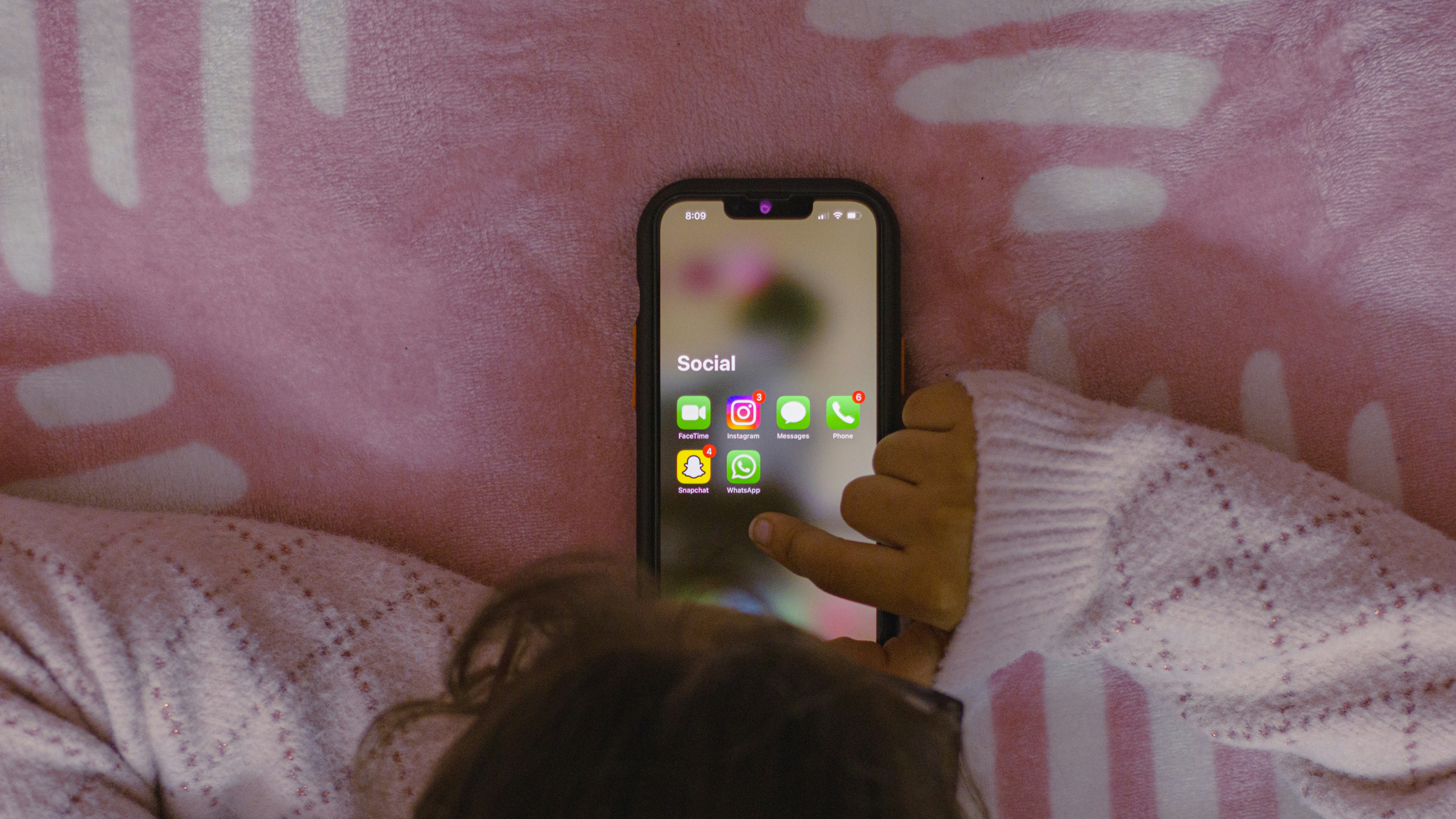 Dijete mobitel UNSPLASH