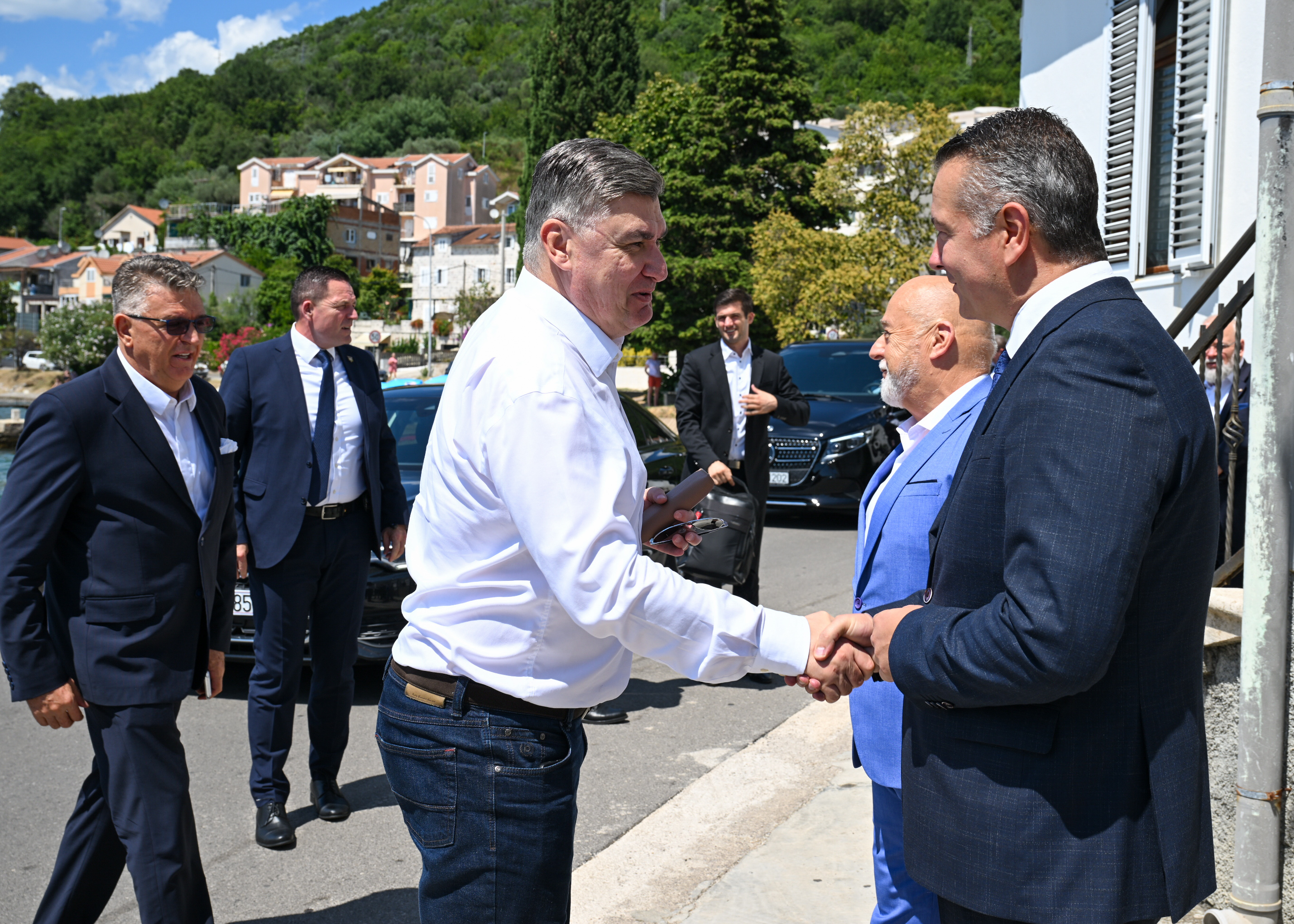 Zoran Milanović URED PREDSJEDNIKA