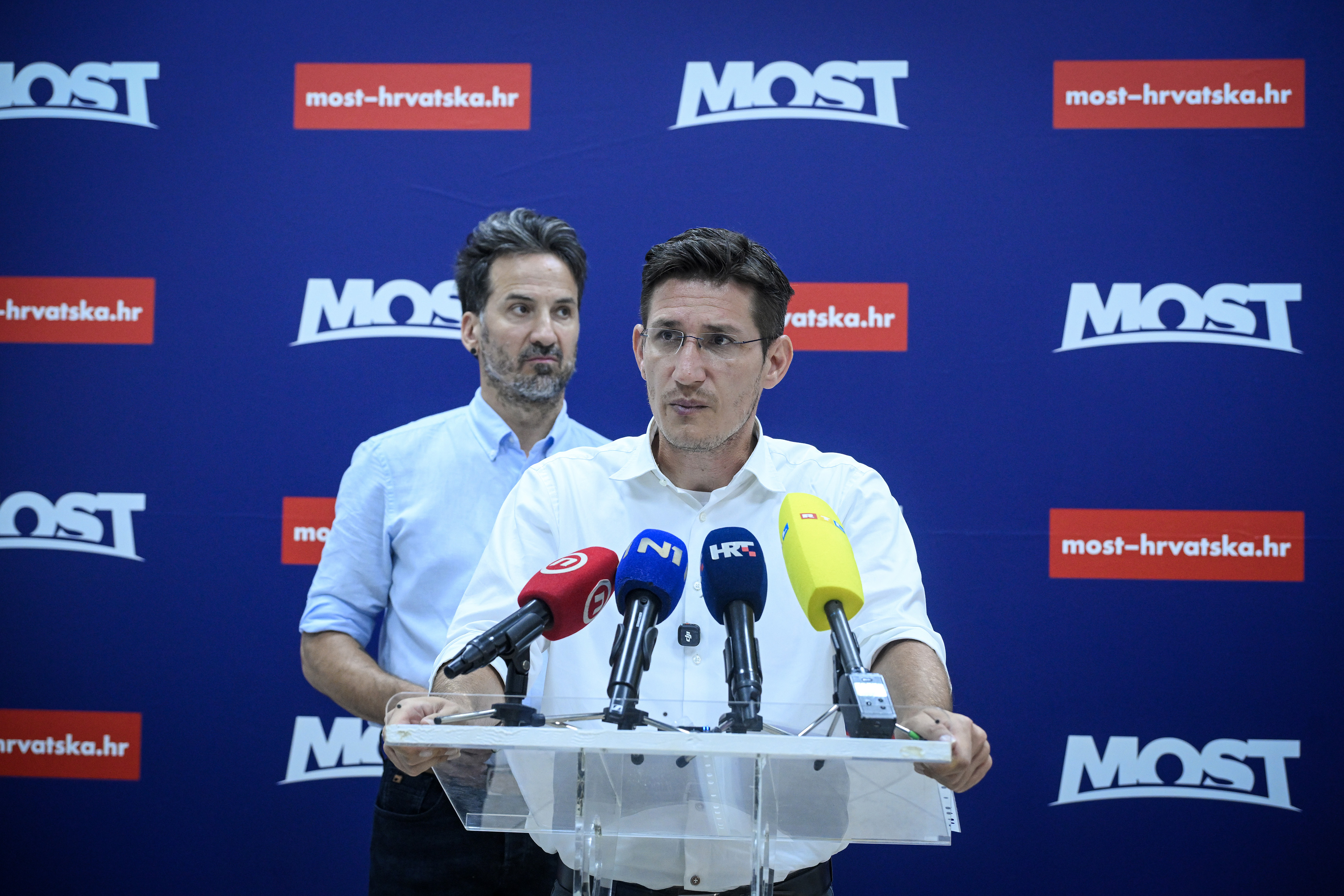 12.08.2026., Zagreb - Konferencija za medije Mosta na kojoj su iznijeli nadolazece korake koje ce uciniti vezano uz afera Lika. Marin Miletic, Zvonimir Troskot Photo: Josip Regovic/PIXSELL