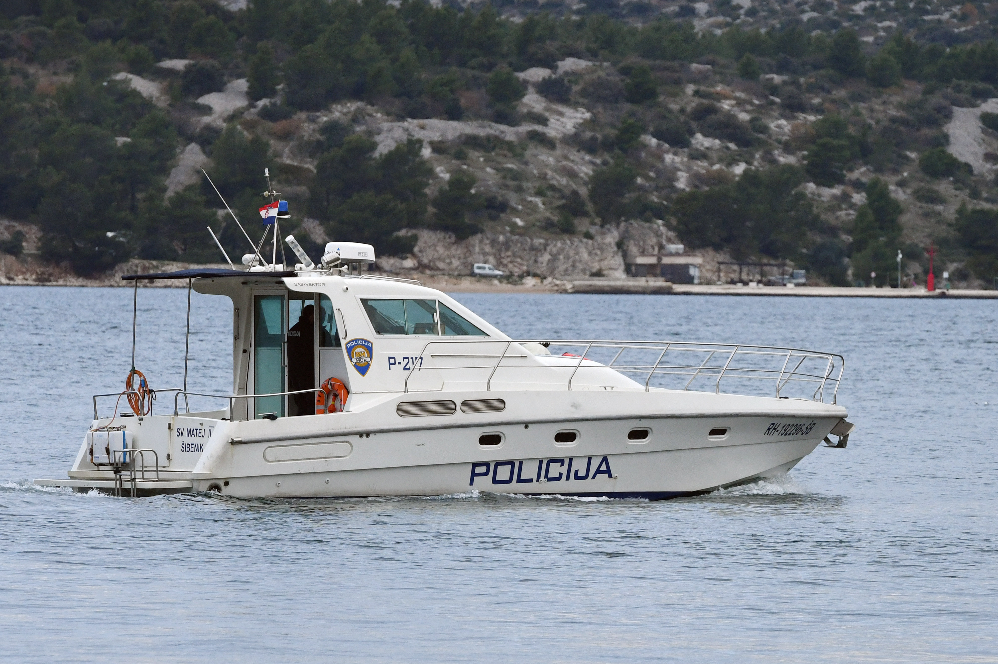 Brod pomorske policije u kanalu Sv.Ante. Photo: Hrvoje Jelavic/PIXSELL