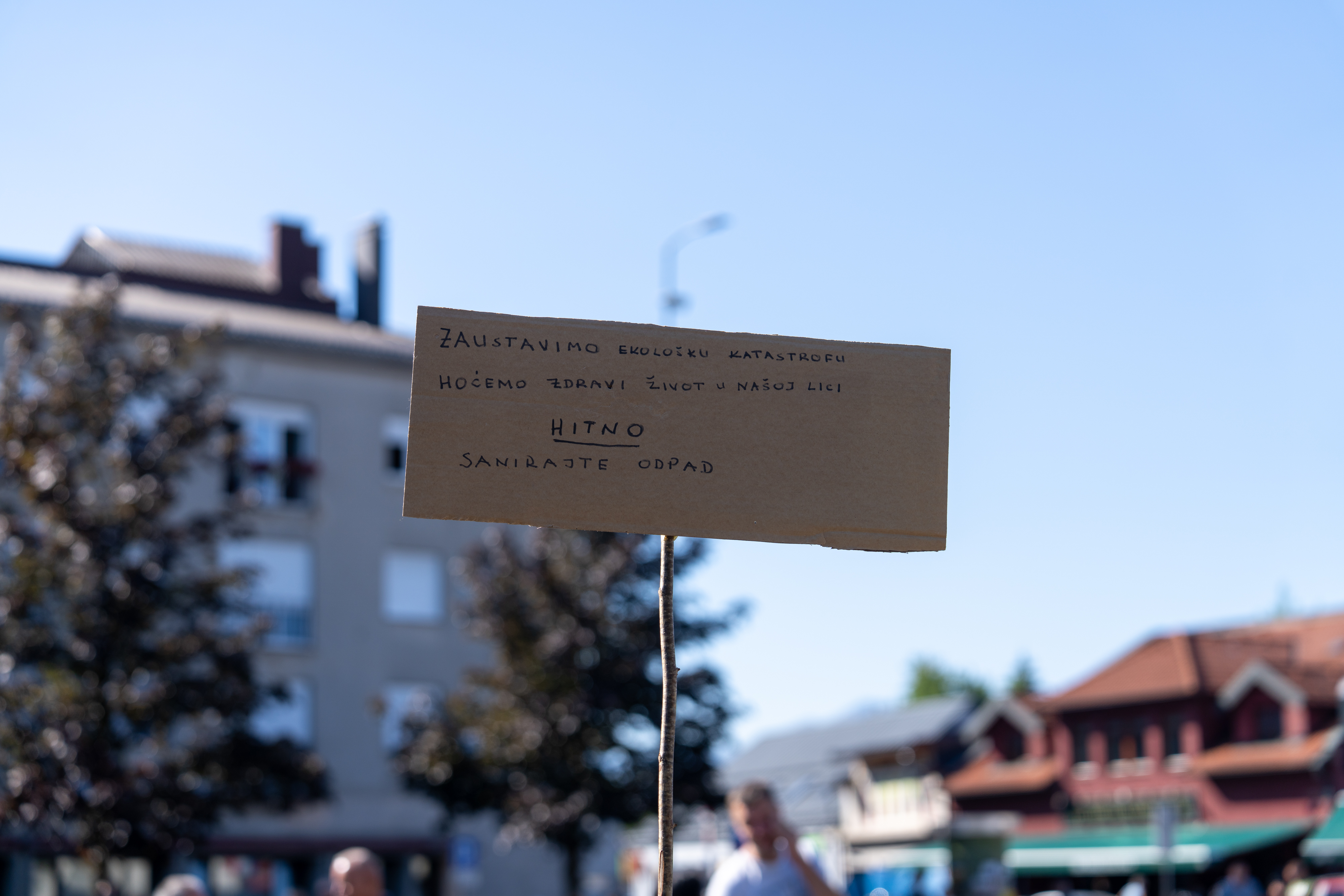 16.08.2026., Gospic - U Gospicu je odrzan prosvjed vezan uz problem ilegalnog odlaganja otpada. Photo: Hrvoje Kostelac/PIXSELL