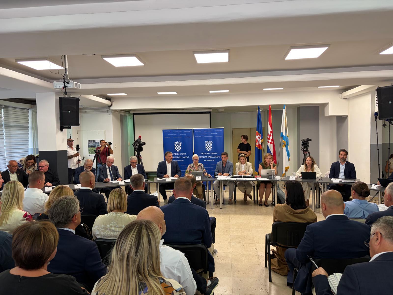 n1 sjednica gospić