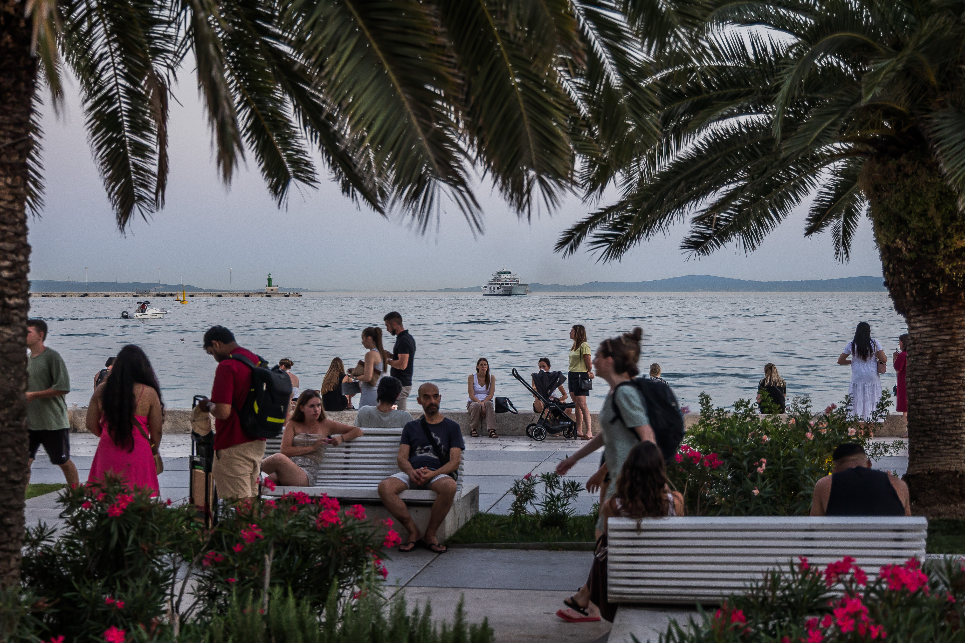 17.07.2026., Split - Guzva na splitskoj rivi u predvecerje. Photo: Zvonimir Barisin/PIXSELL