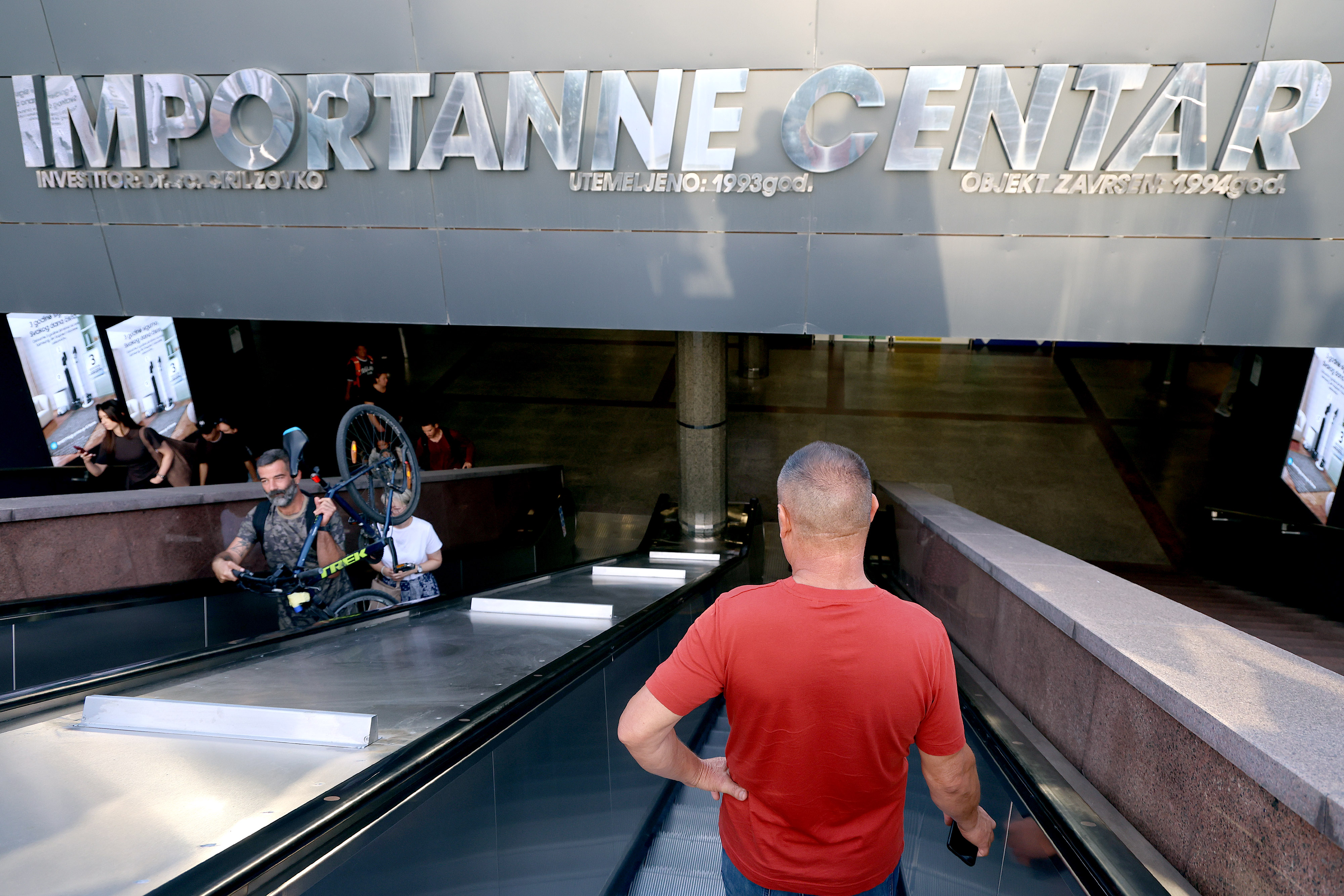 okretne stepenice kod Importane centra su povnovno u pogonu. Photo: Patrik Macek/PIXSELL