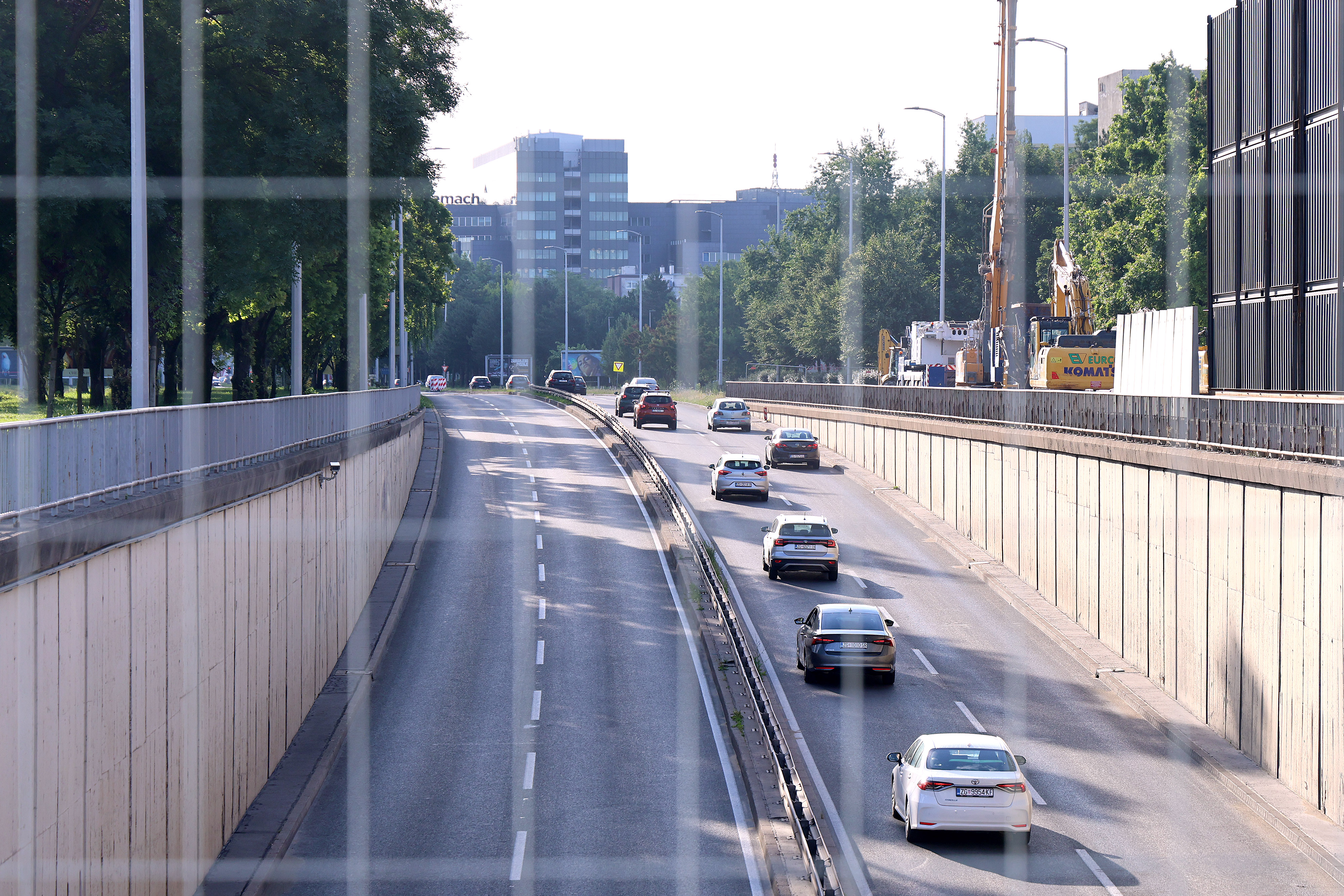 16.06.2026., Zagreb - Nakon uklanjanja sjevernog dijela Vjesnika ponovno je za promet otvoren podvoznjak u Slavonskoj. Photo: Patrik Macek/PIXSELL