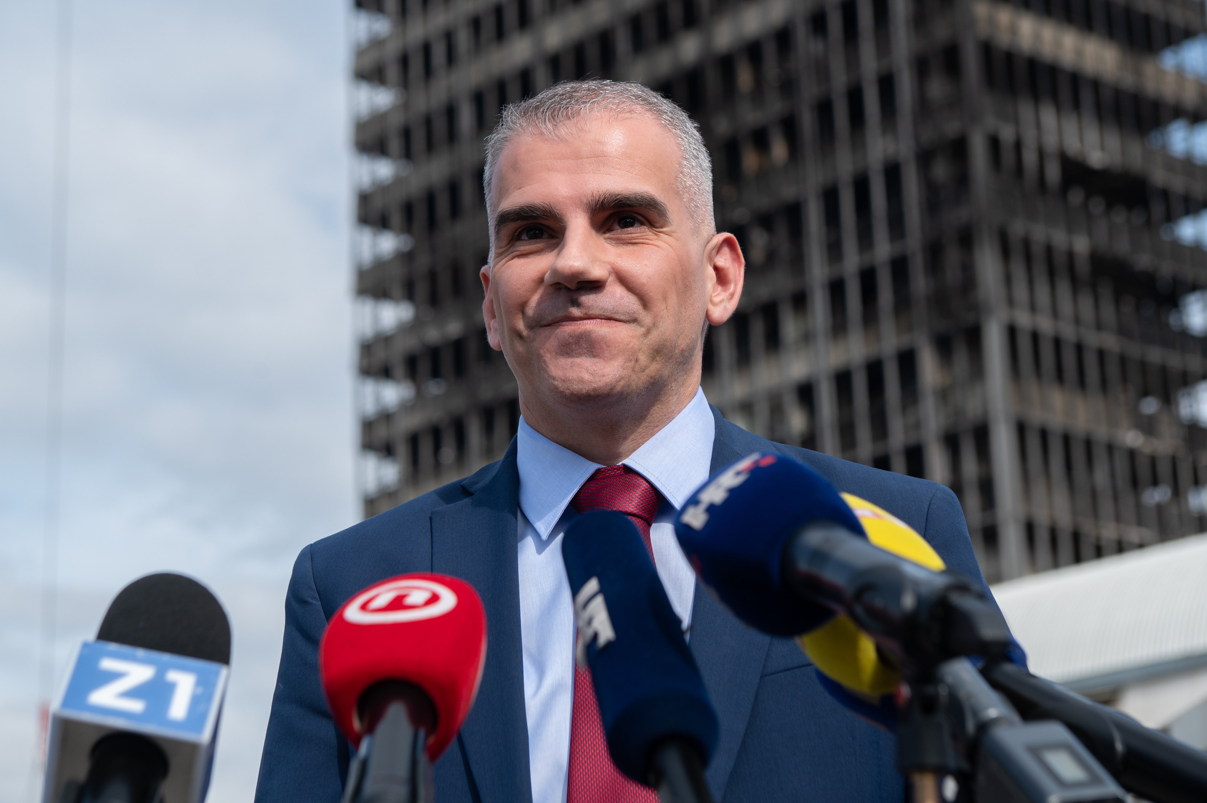 Izjava Toncija Glavinica za medije na temu pripremih radova za pocetak uklanjanja Vjesnikova nebodera. Photo: Luka Antunac/PIXSELL