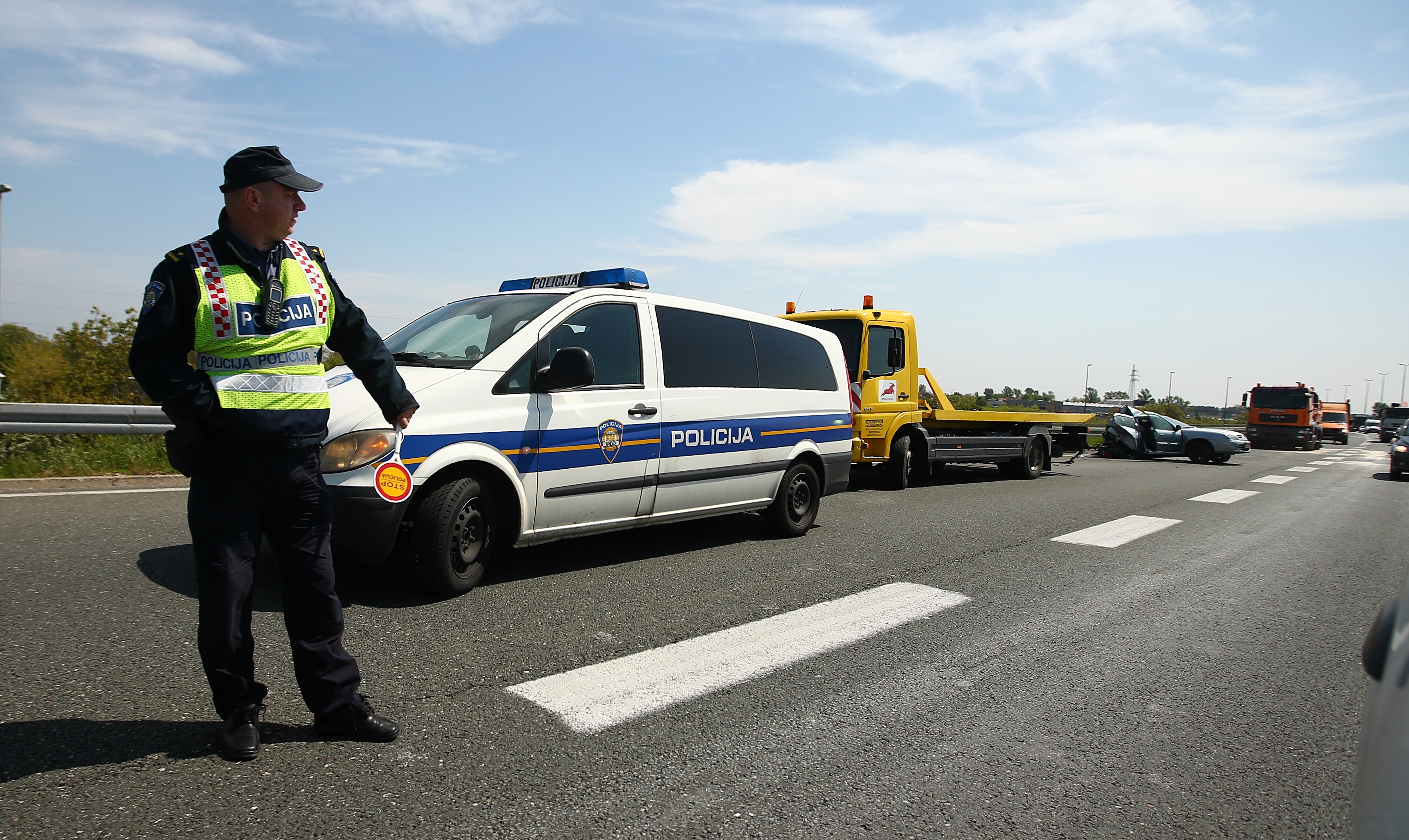 Policija