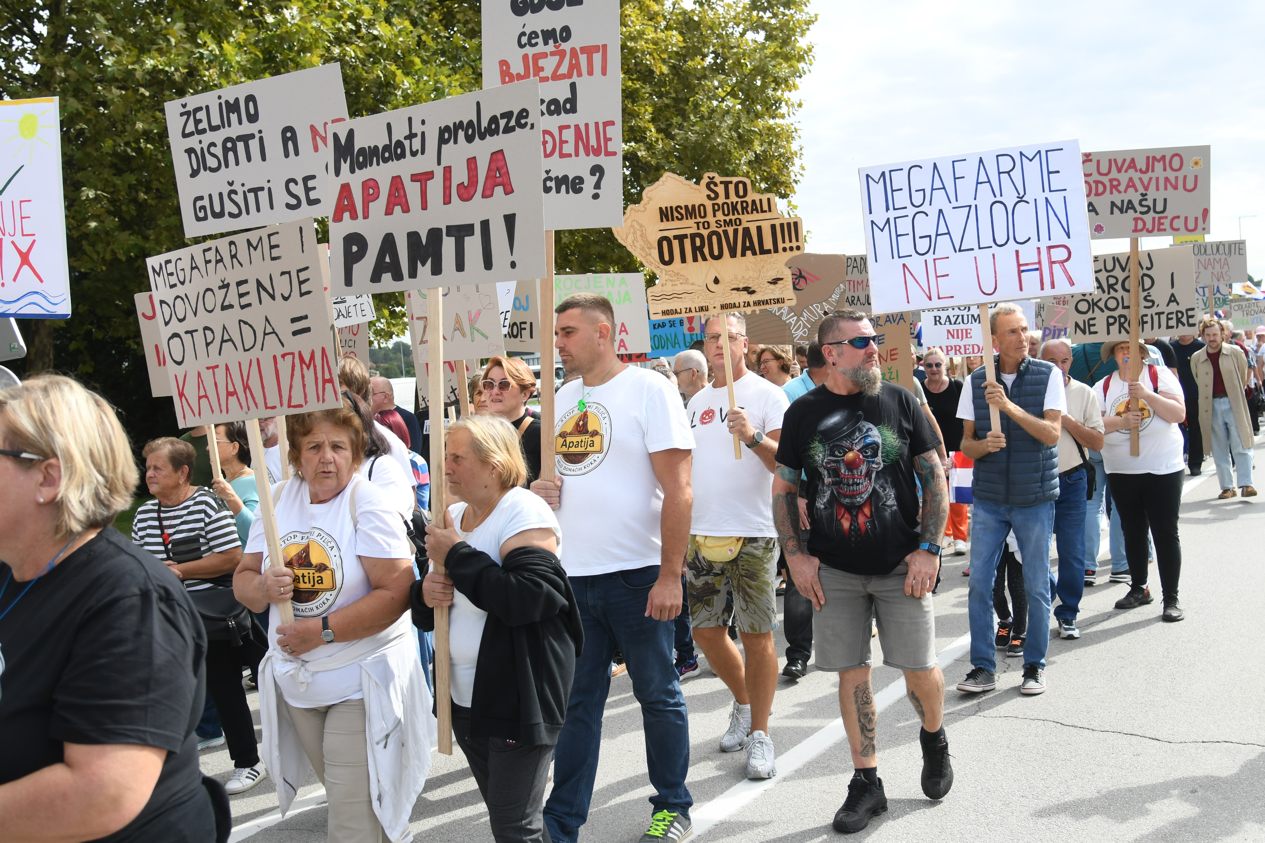 19.09.2026., Ludbreg - Prosvjed protiv megafarme pilica u Apatiji odrzan je u Ludbregu, ali i u ostatku Hrvatske. Photo: Damir Spehar/PIXSELL