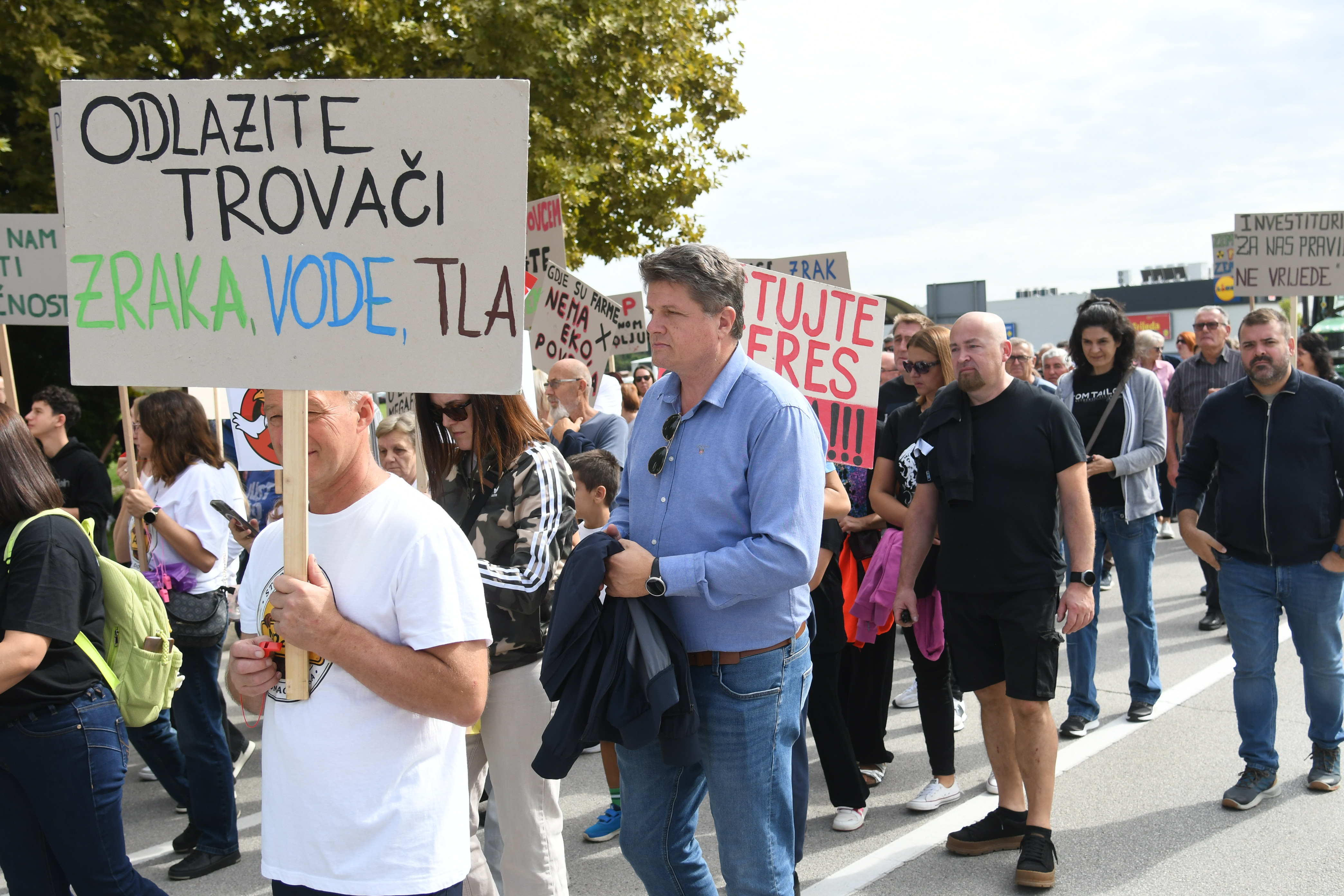 19.09.2026., Ludbreg - Prosvjed protiv megafarme pilica u Apatiji odrzan je u Ludbregu, ali i u ostatku Hrvatske. Photo: Damir Spehar/PIXSELL